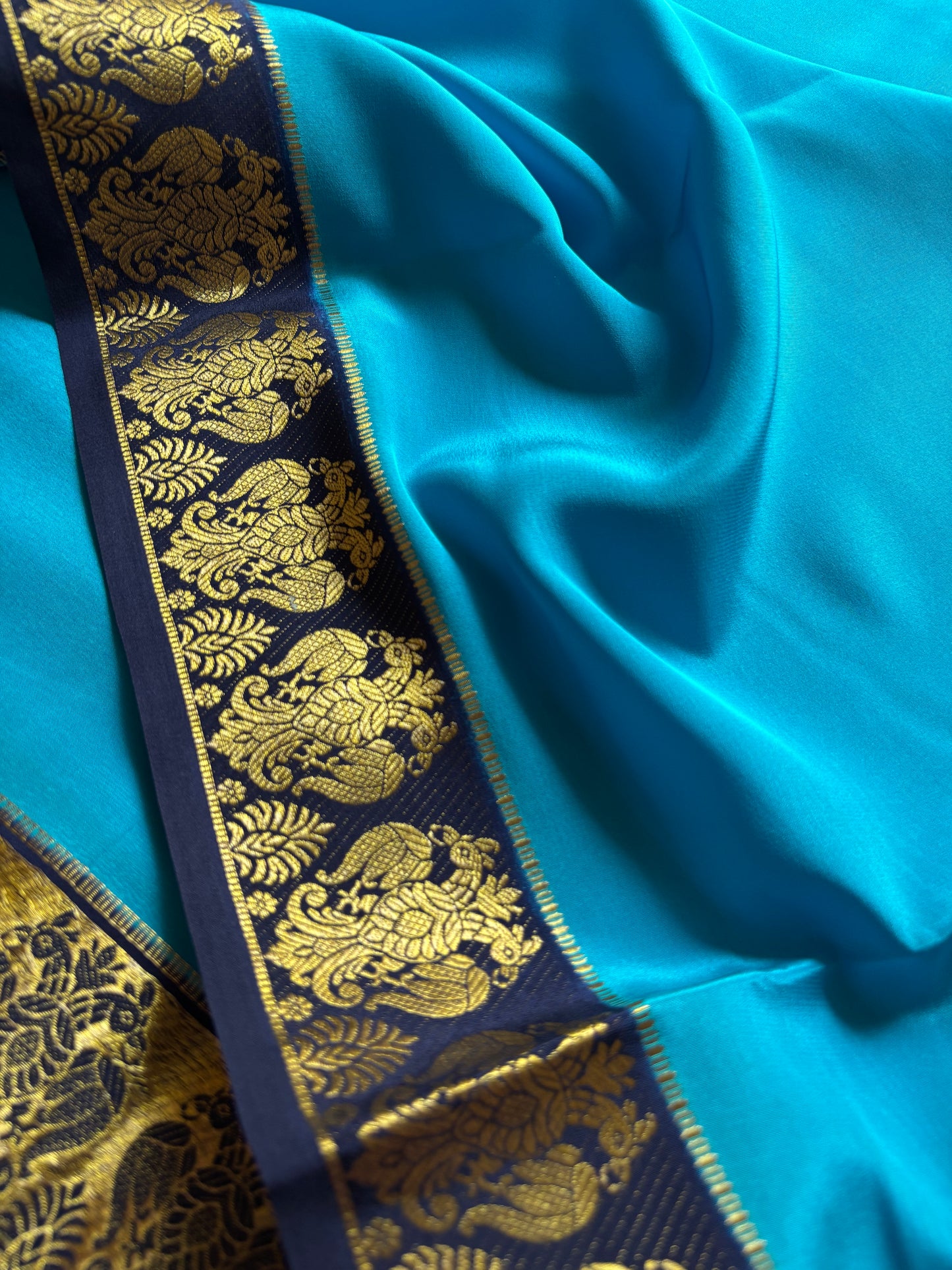 Veera (2D) : Ananda Blue-Dark Blue