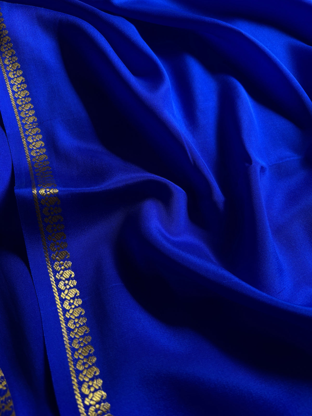Nitya : Solid Royal blue