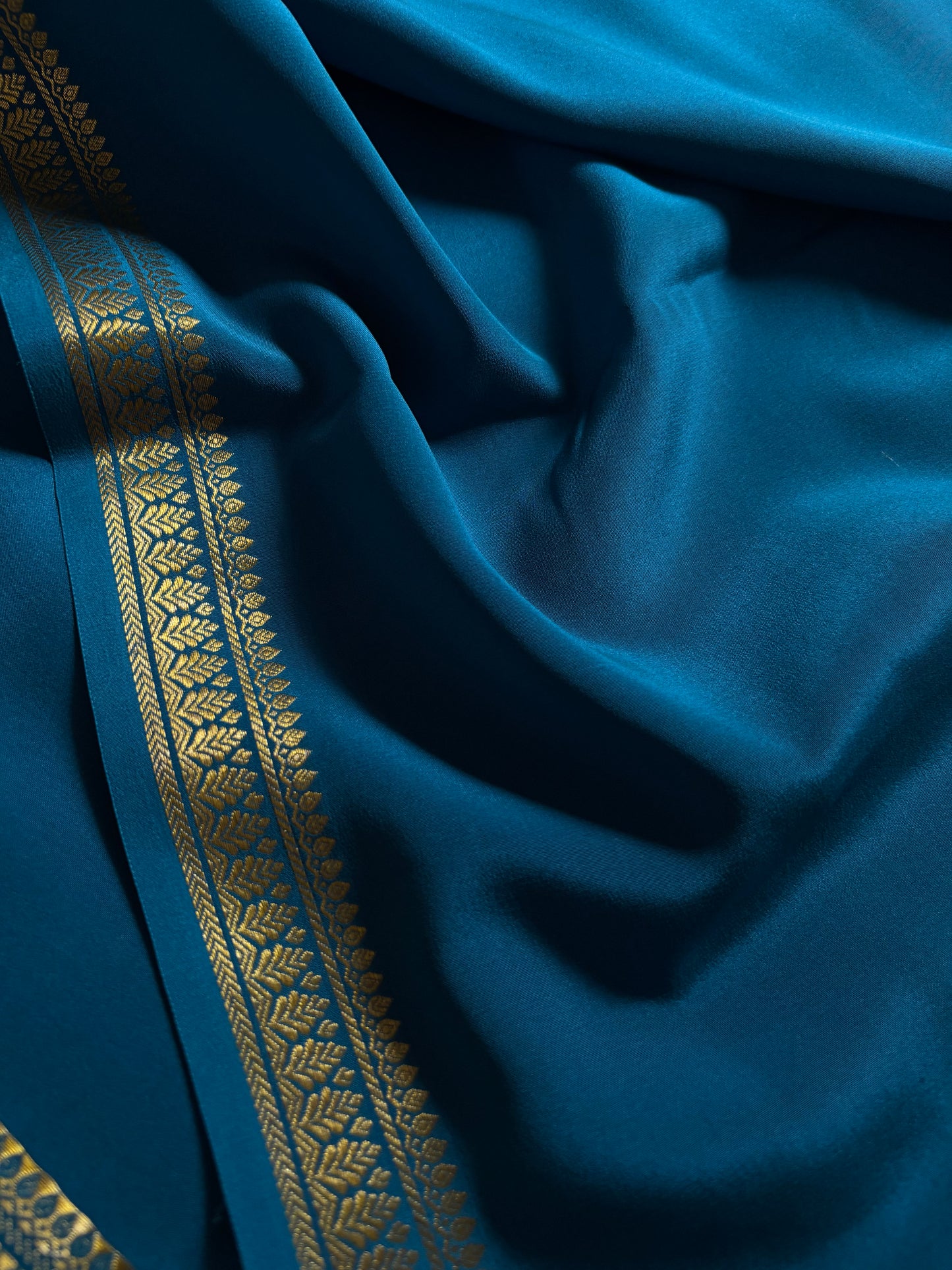 Jyothi : Solid Teal blue
