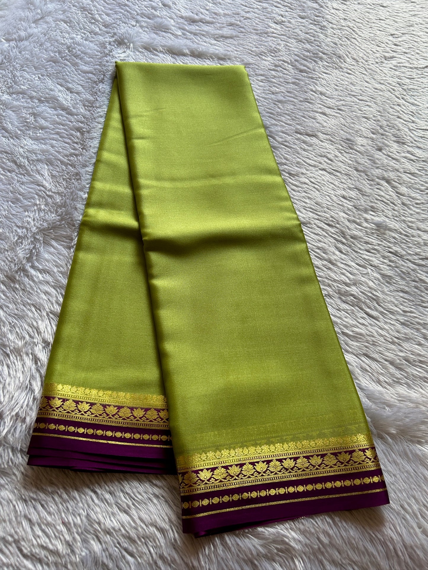Sushmitha (2D) : pista green-dark magenta