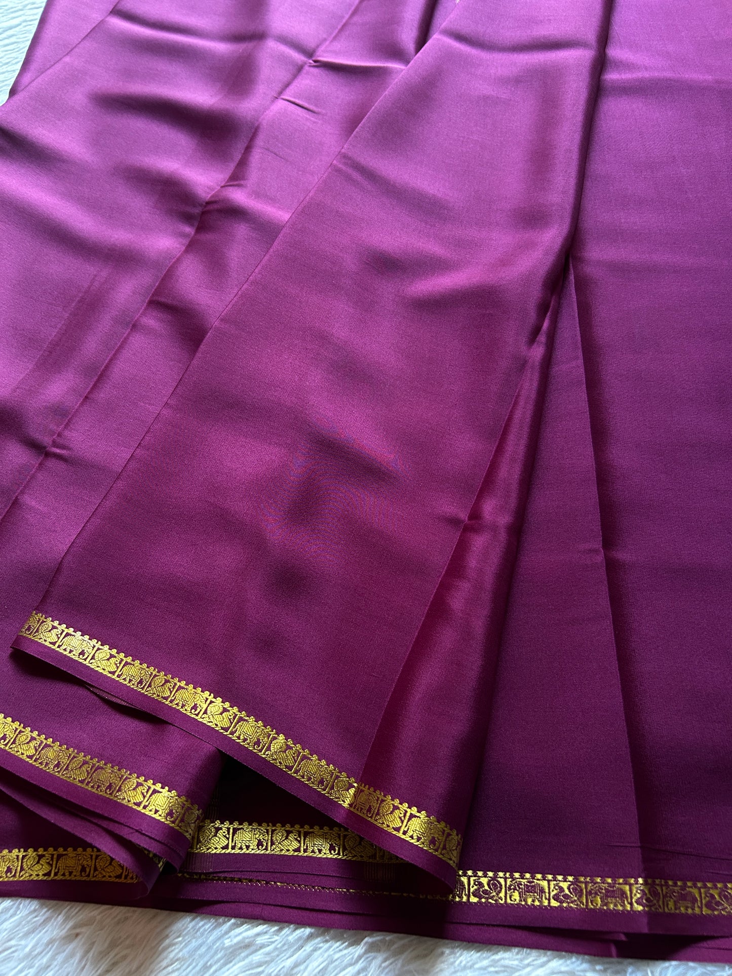 Gaana : Solid Deep Plum
