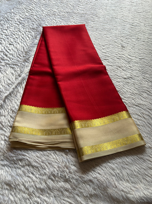 Vinaya (2D) : Red-off white