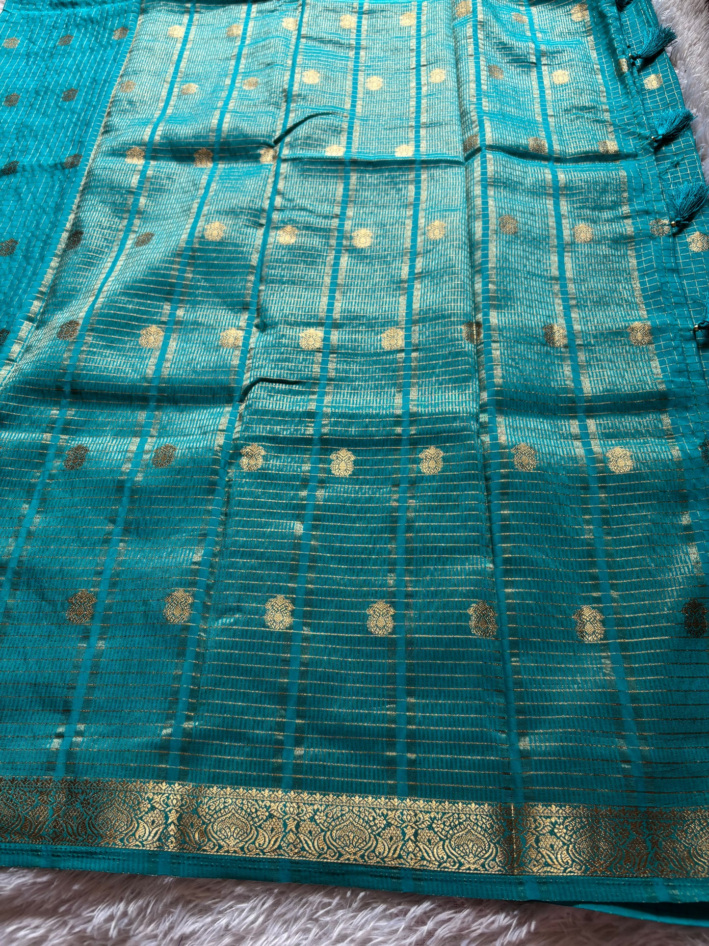 SS103 : Solid Ananda blue