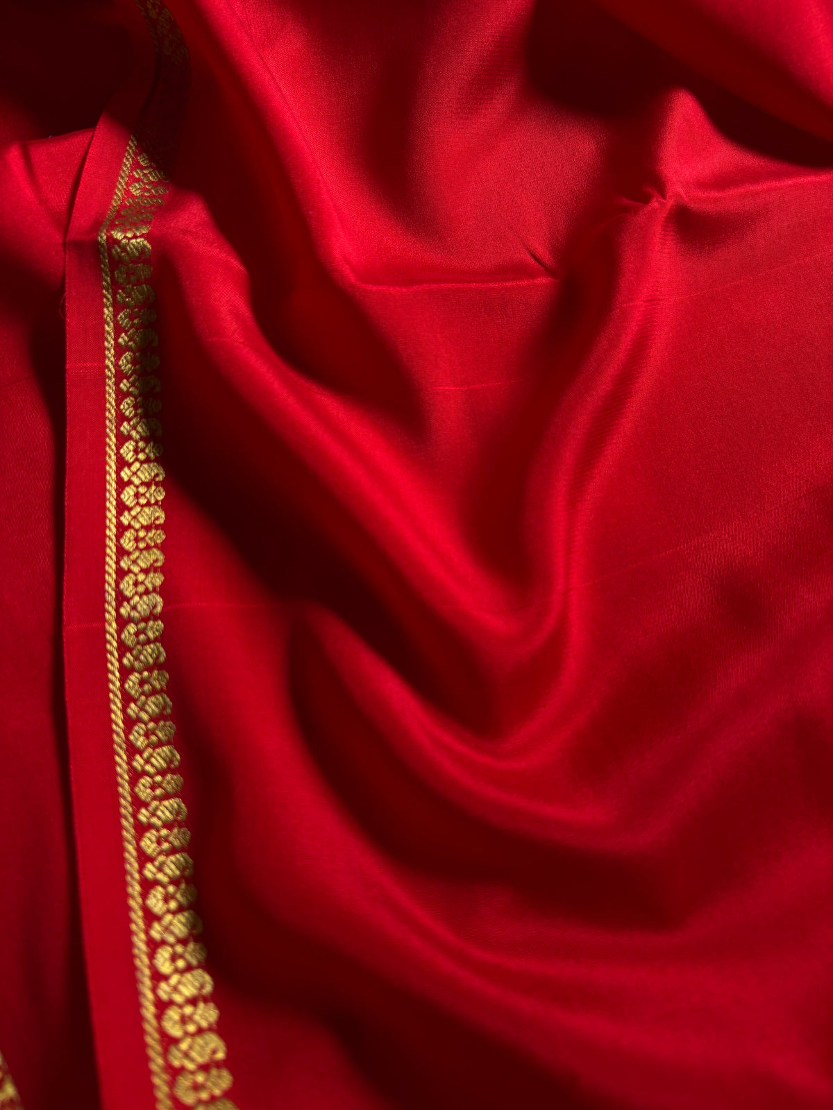 Nitya : Solid Red
