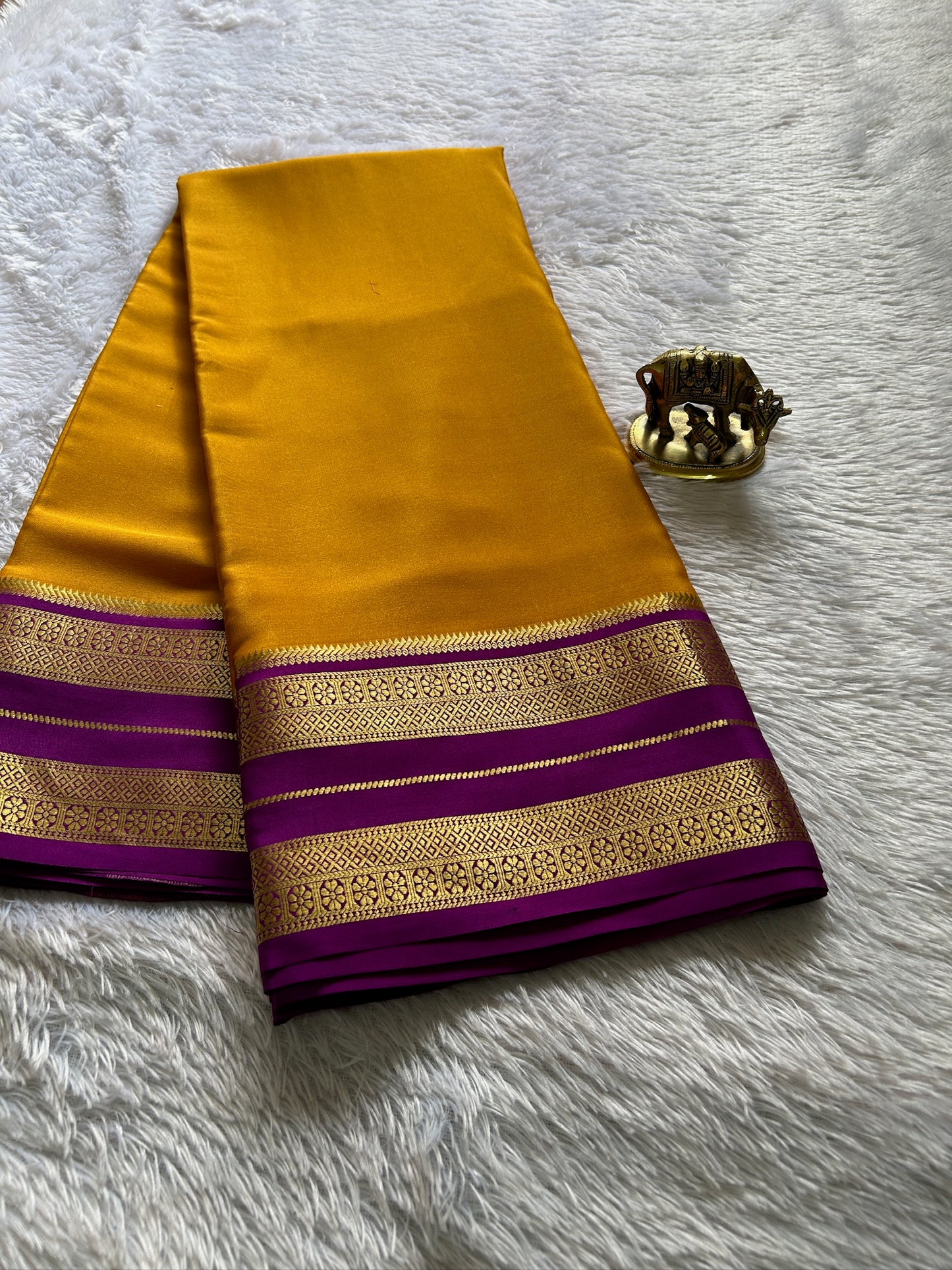 Raagini (2D) : Mustard-magenta