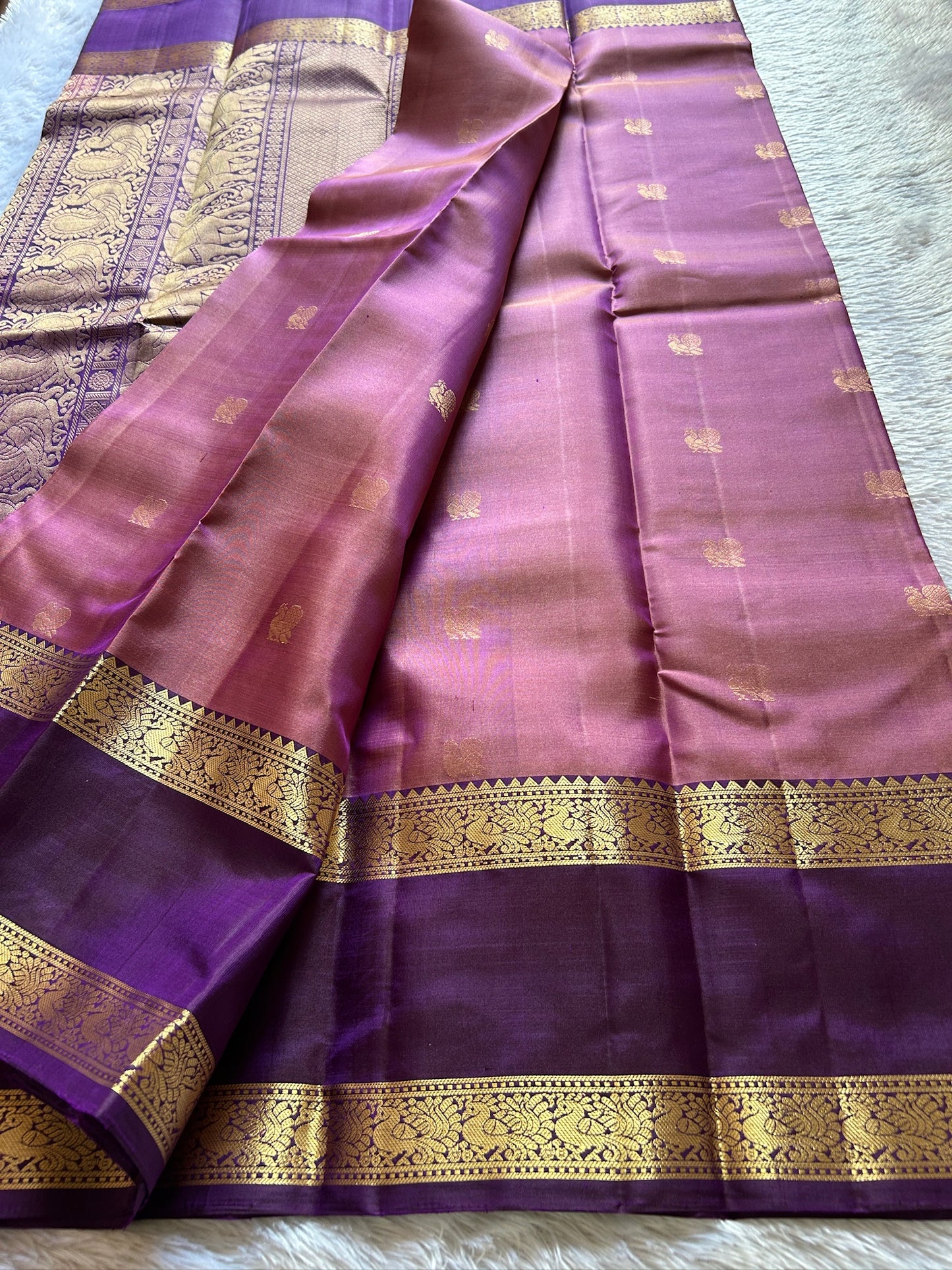 Lakshmi (2D) : onion pink-plum