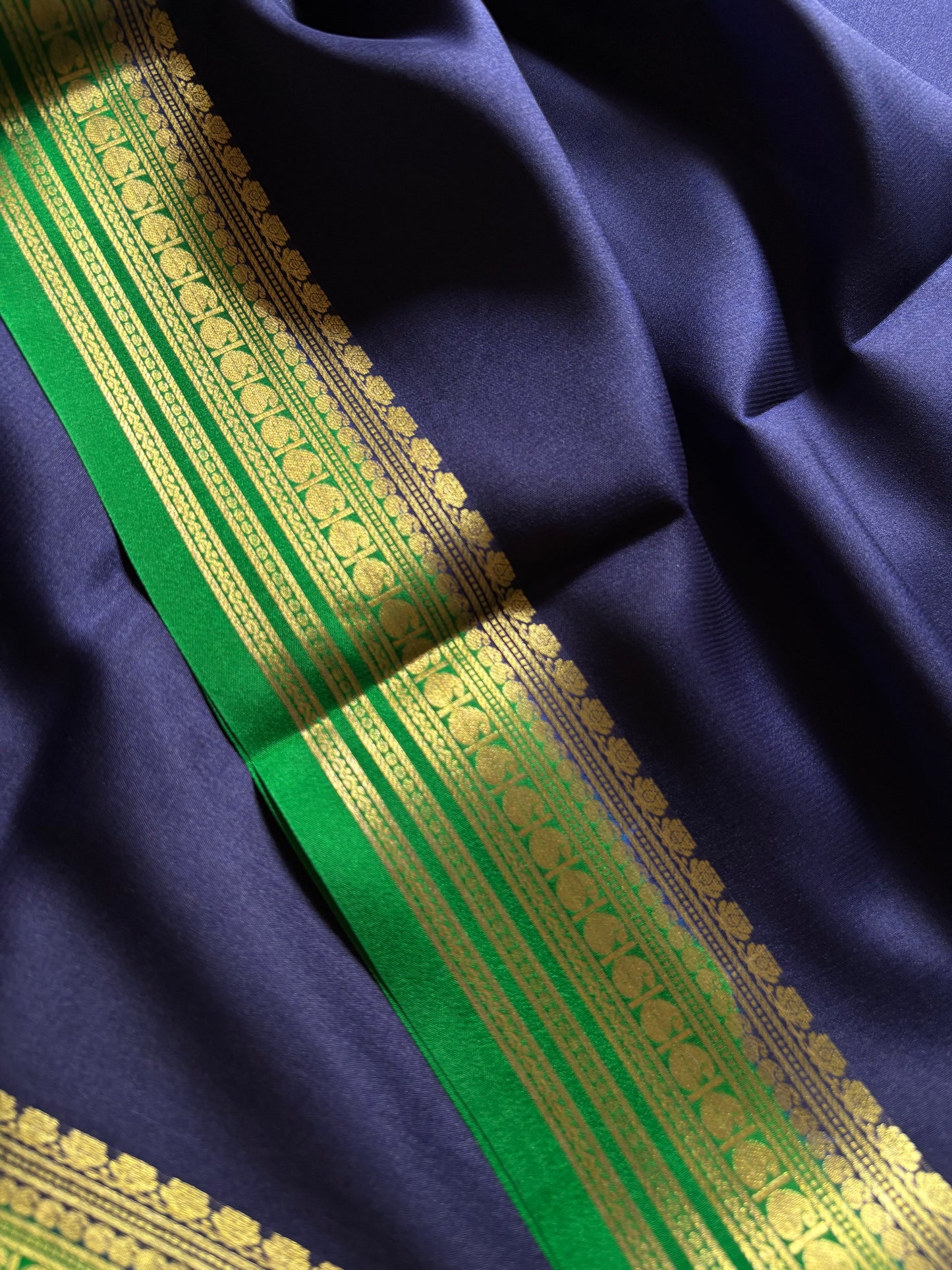 Sushmitha (2D) : navy blue-green