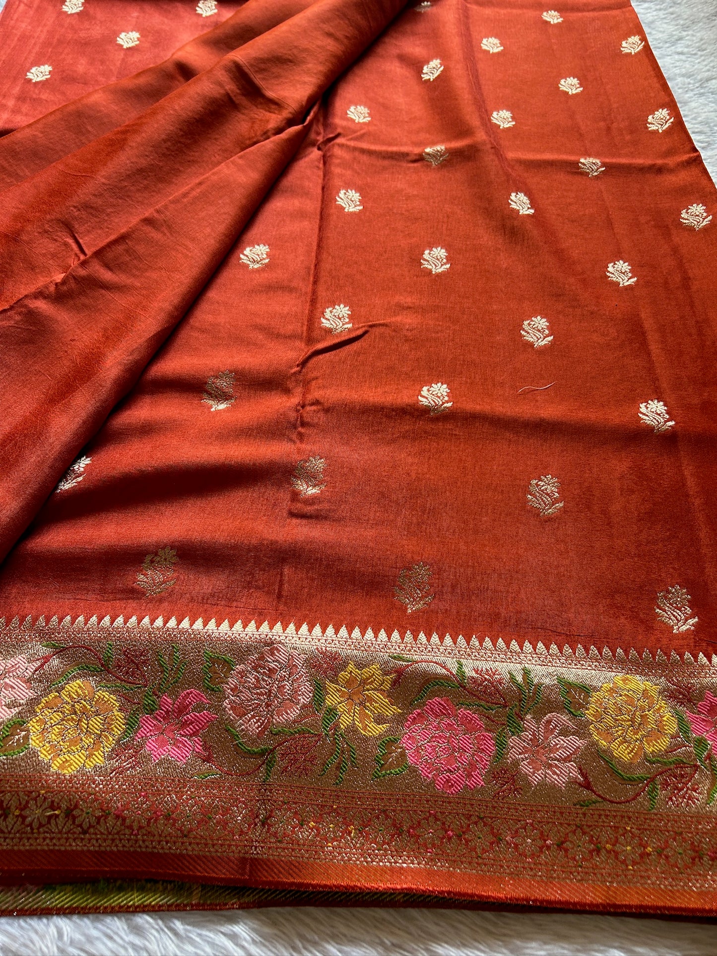 Soft Paithani : Solid Rust Orange