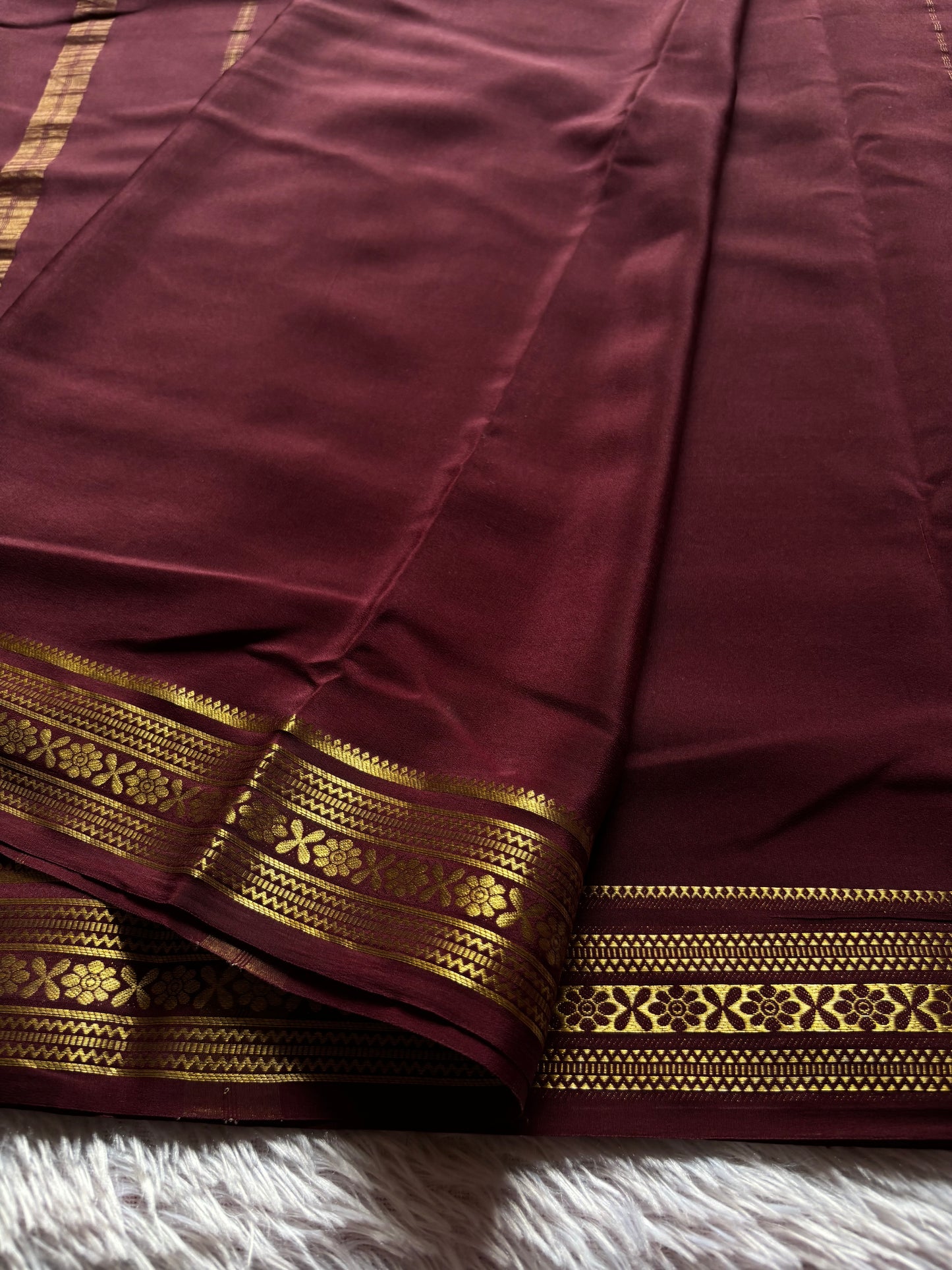 Kanthi : Chocolate Brown