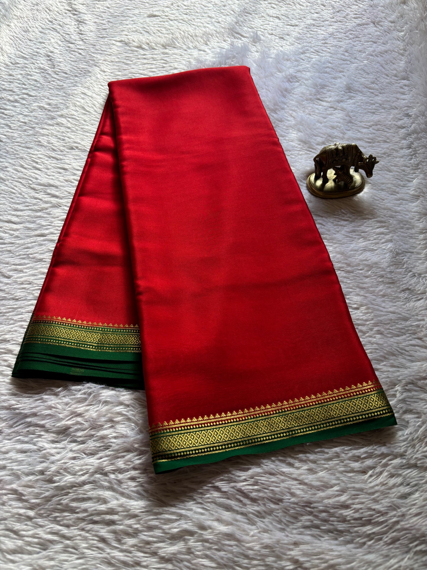 Preetha (2D) : Red-green