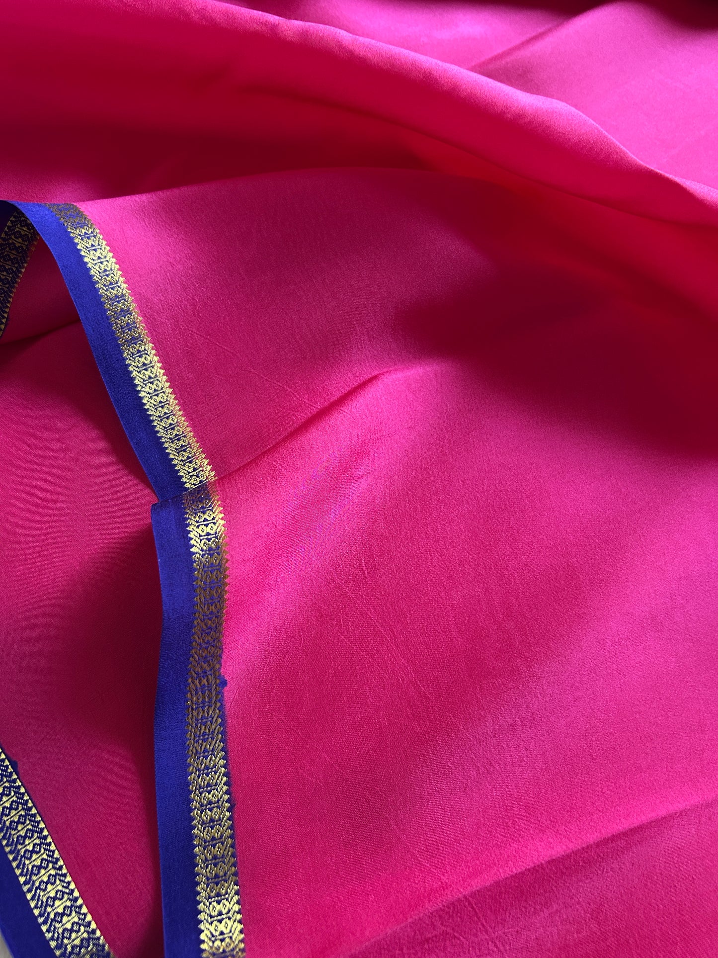 Mangala (2D) : Pink-Dark Blue