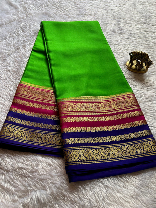 Bindu (3D) : Parrot green-pink-deep Violet