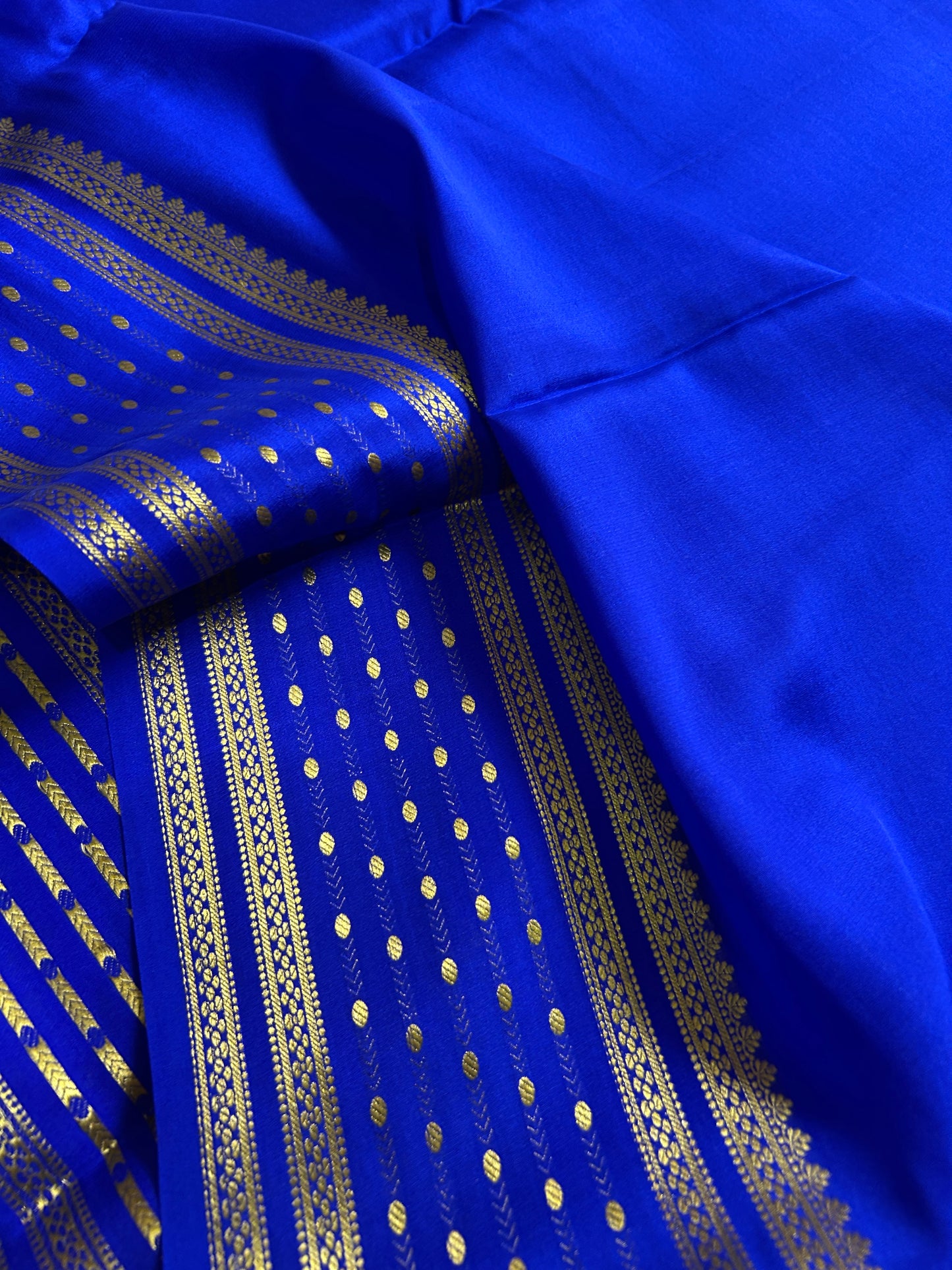 Aradhya : Solid Royal Blue