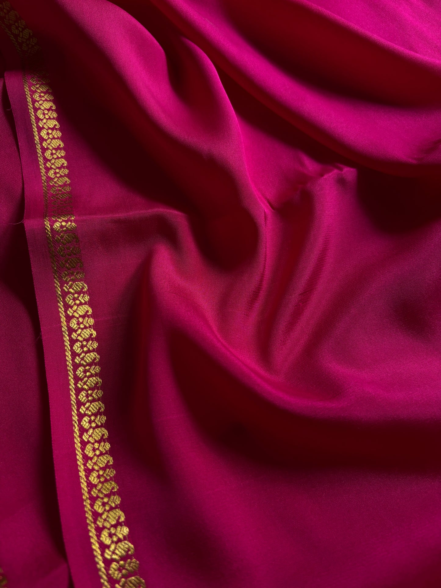 Nitya : Solid Rani pink