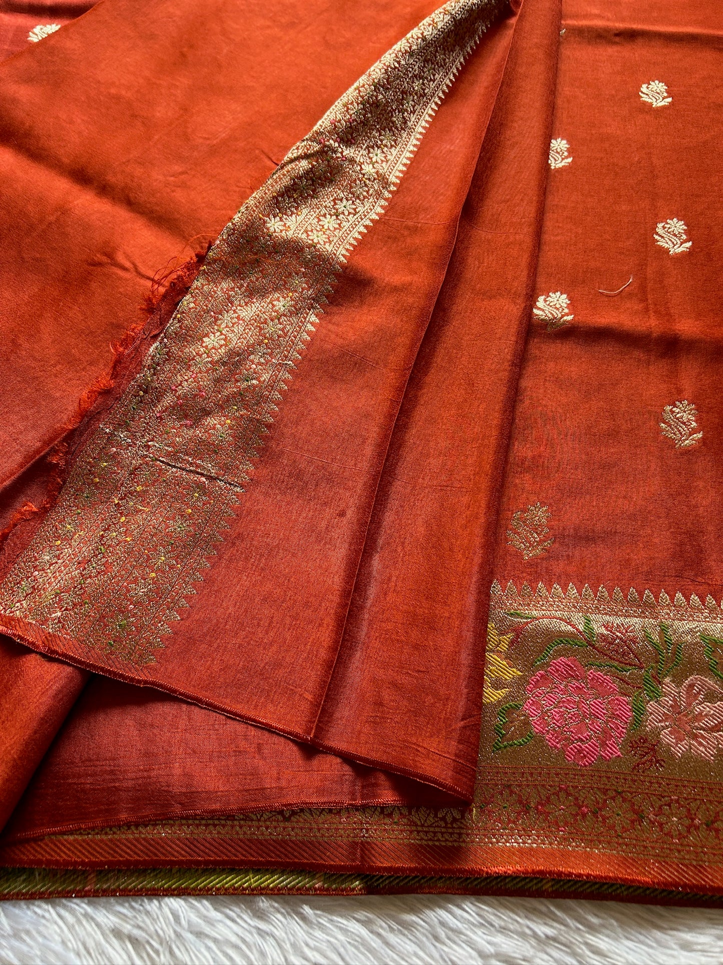 Soft Paithani : Solid Rust Orange