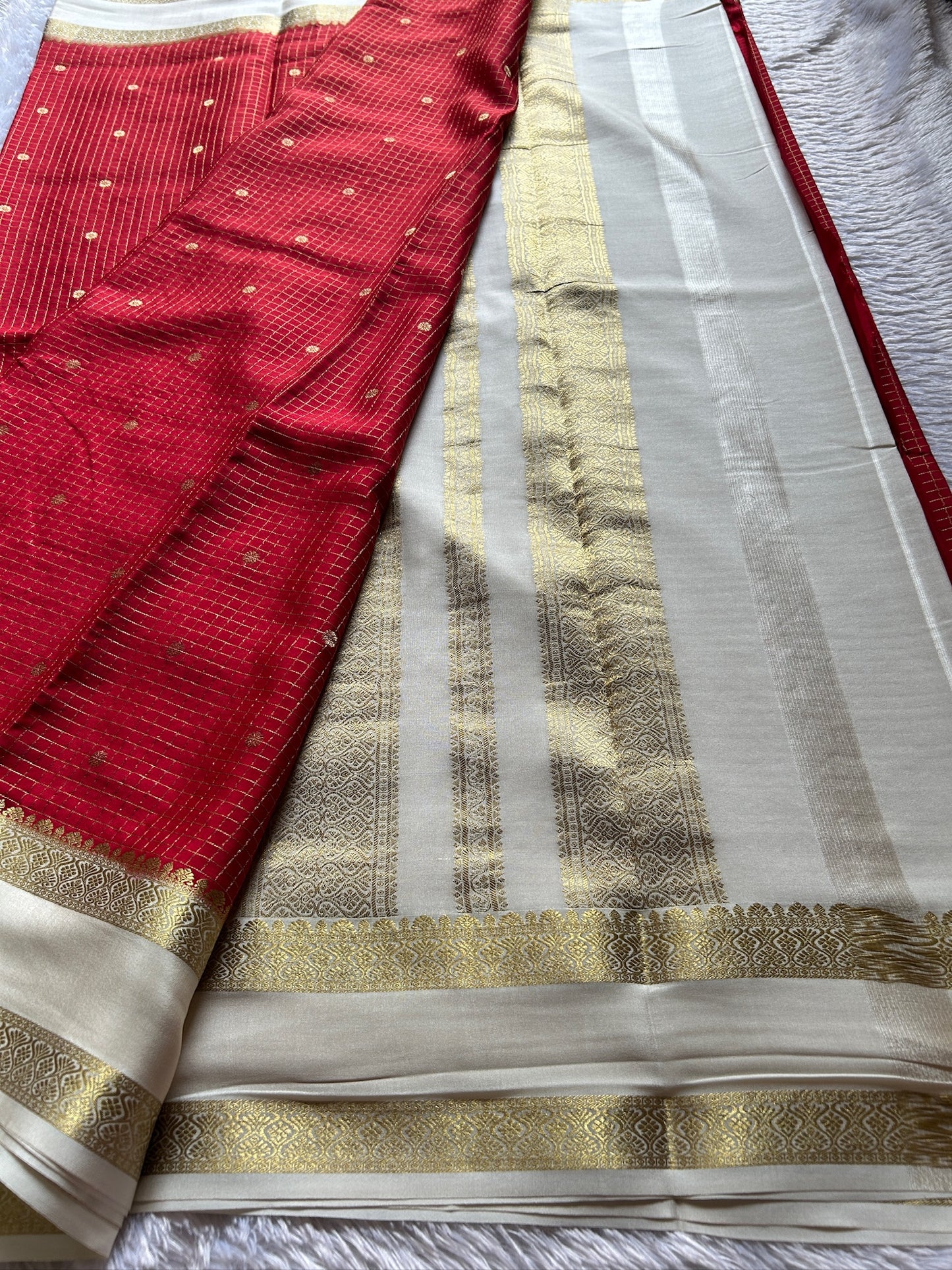 Nandini (2D) : Red-Off white