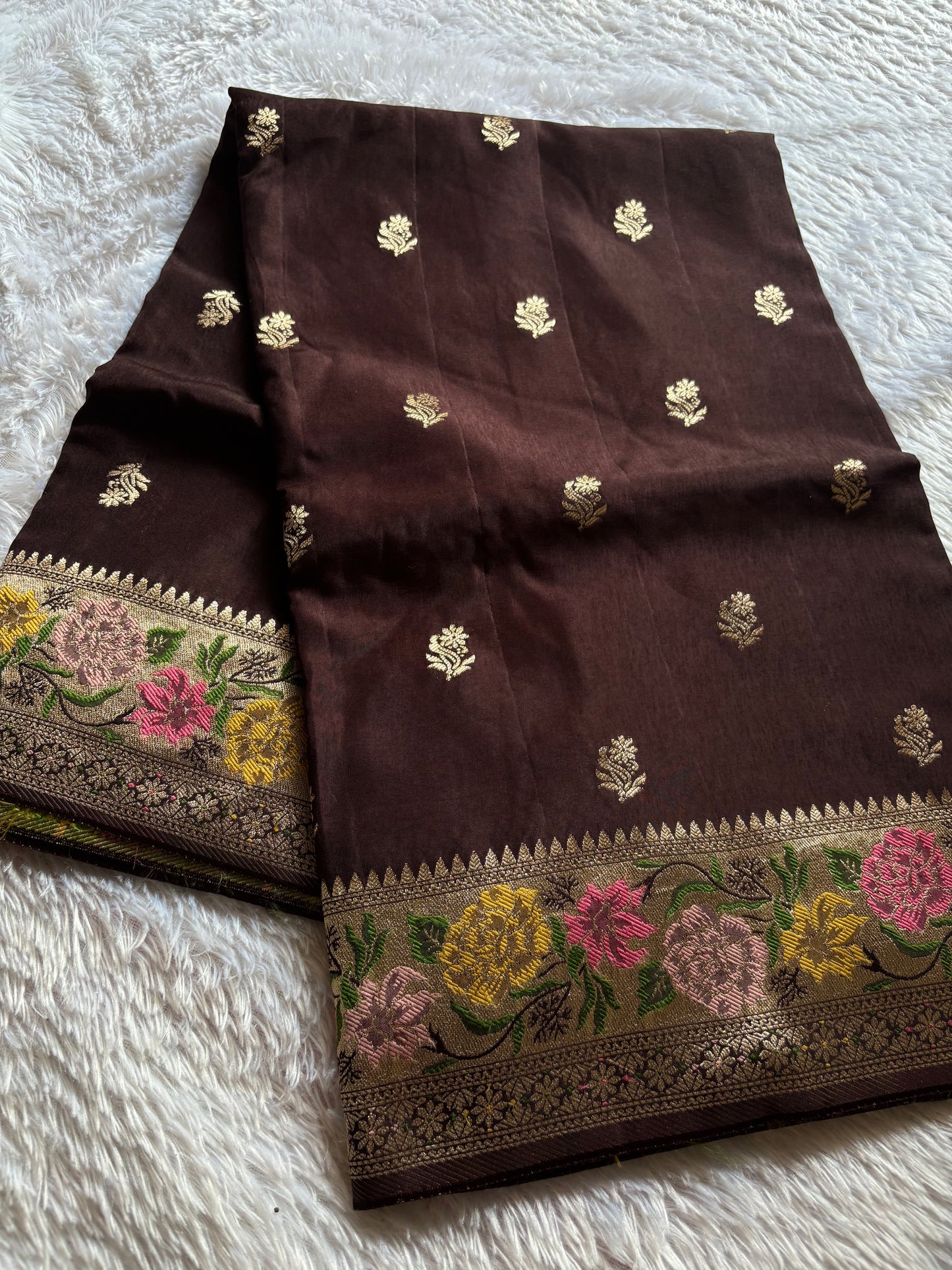 Soft Paithani : Solid Deep Brown