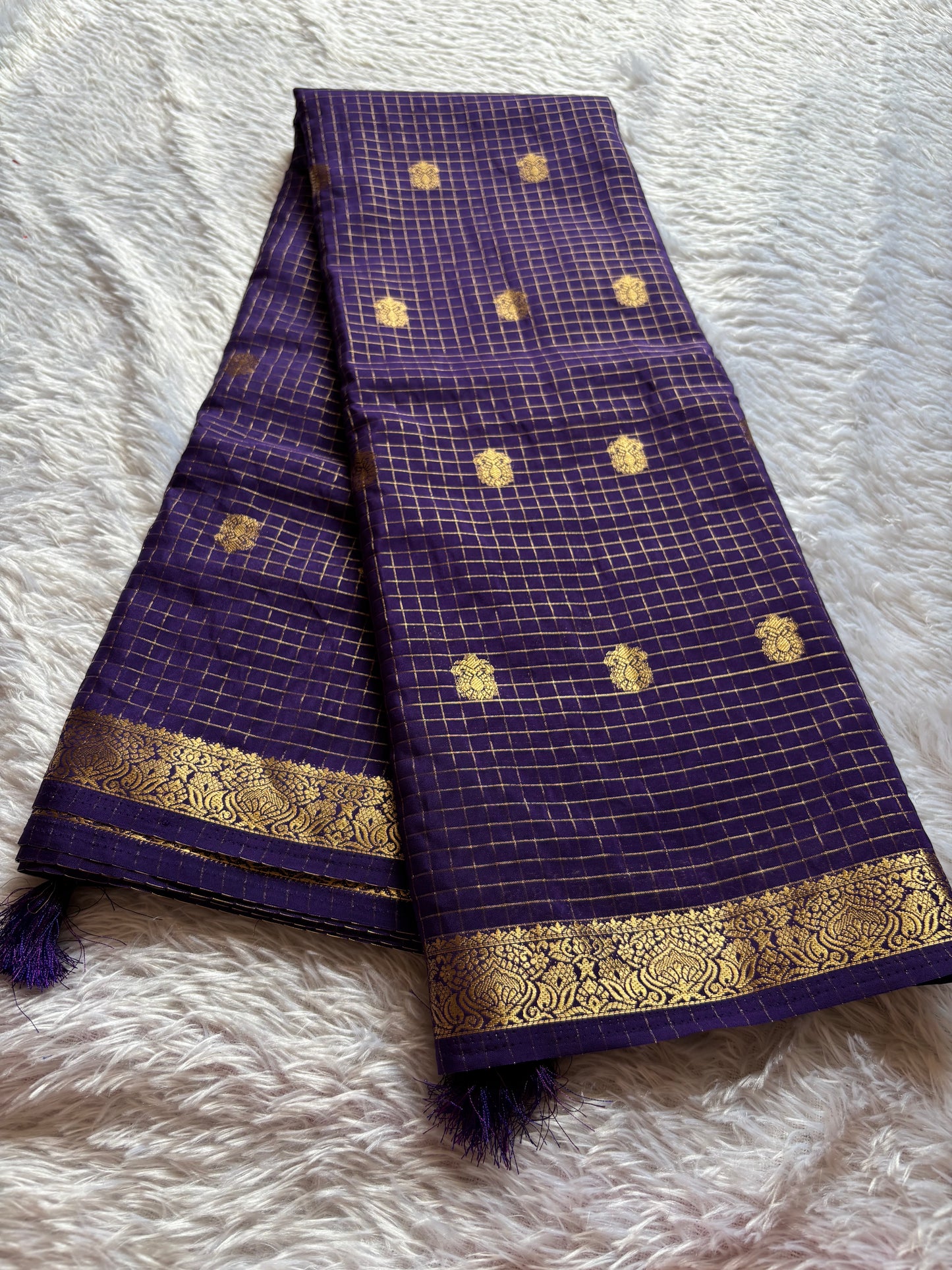 SS103 : Solid Violet