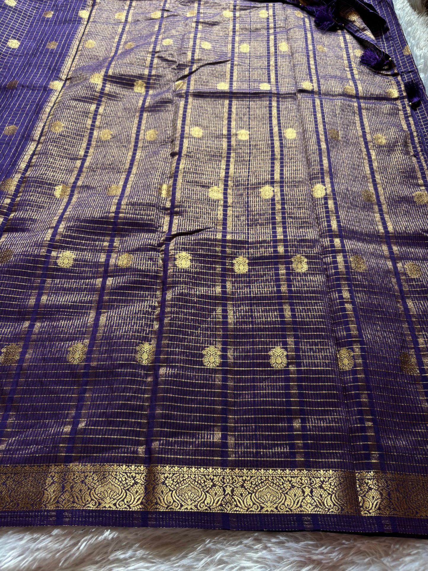 SS103 : Solid Violet
