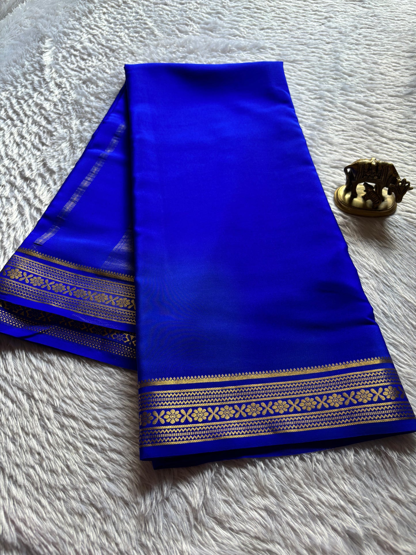 Kanthi : Royal Blue