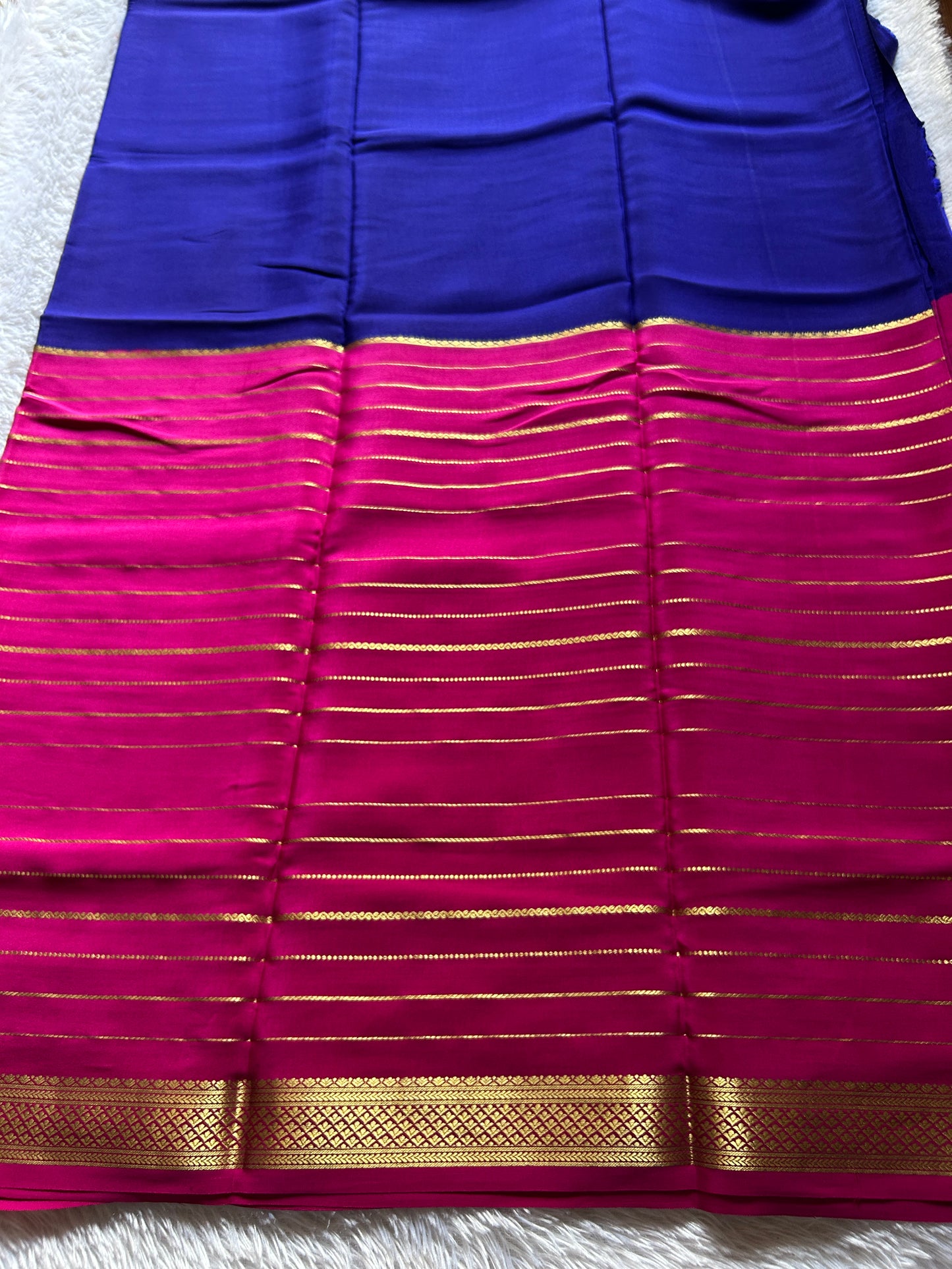 Avani (2D): Dark Blue - Pink