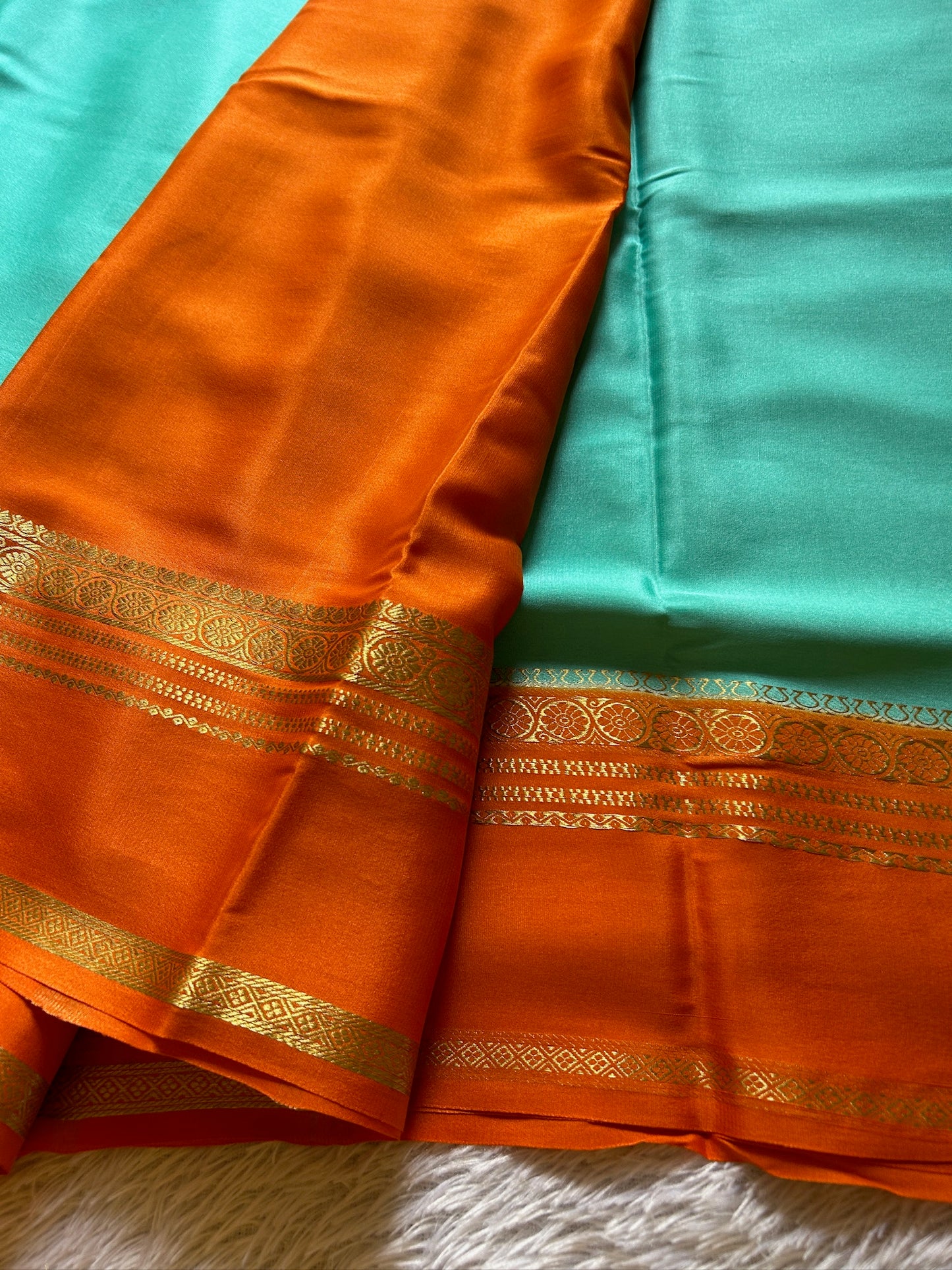 Daamini (2D): Sea Green-Rust Orange