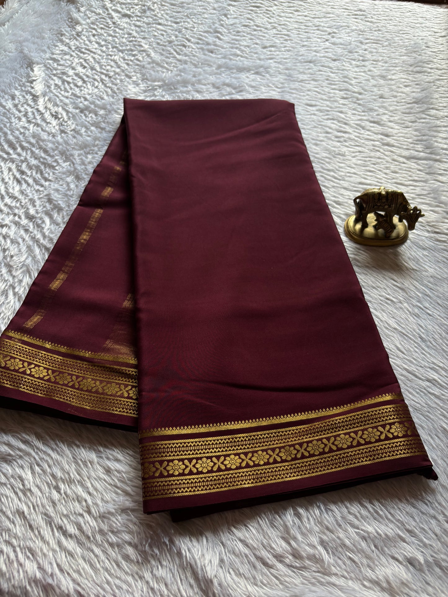 Kanthi : Chocolate Brown