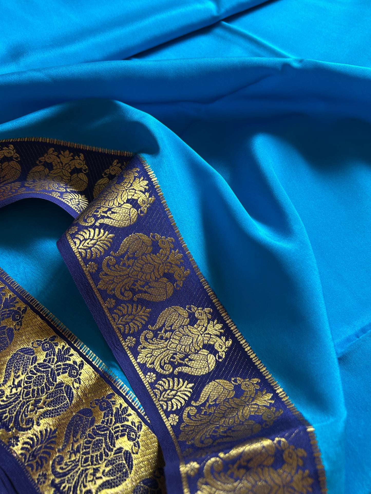 Veera (2D) : Ananda Blue-Dark Blue