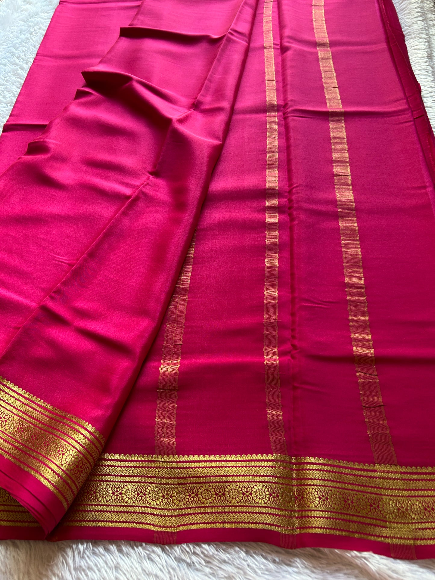 Devika : Solid pink