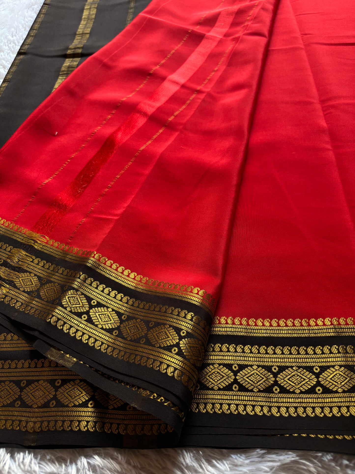 Rashmika (2D) : Red-black