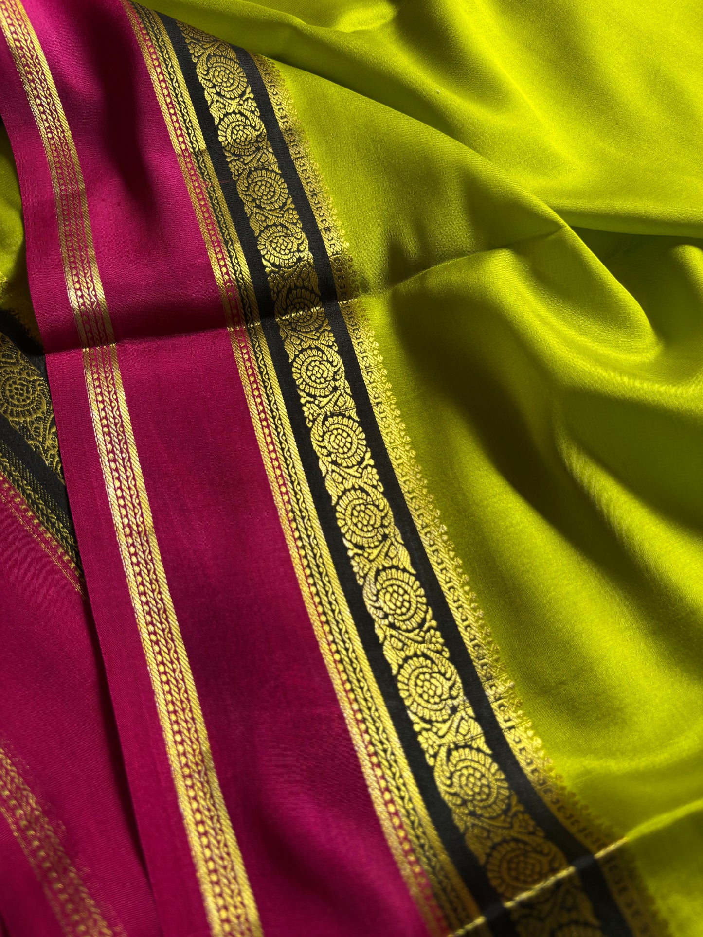 Tara (3D) : Olive-rani pink-black
