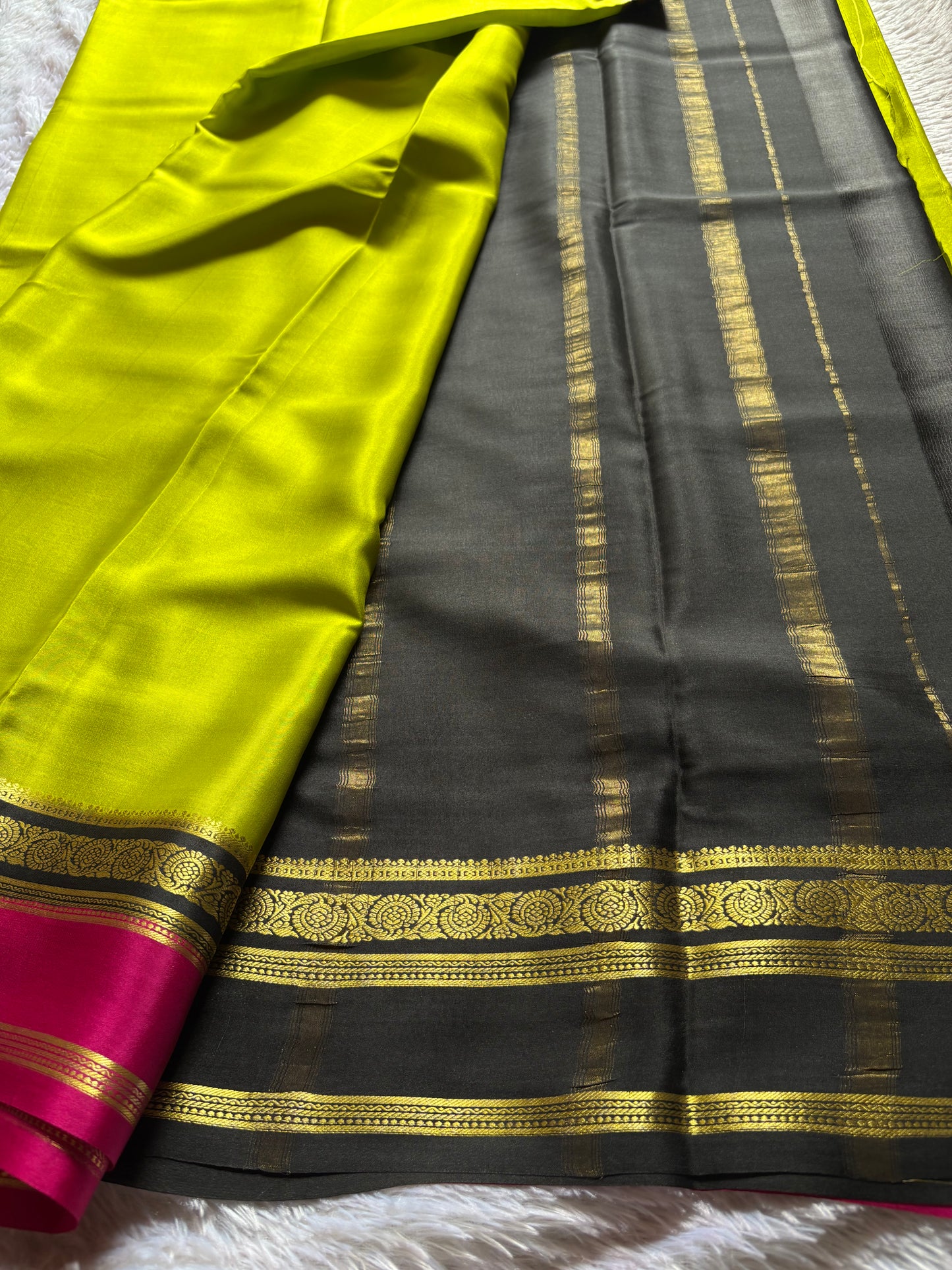 Tara (3D) : Olive-rani pink-black