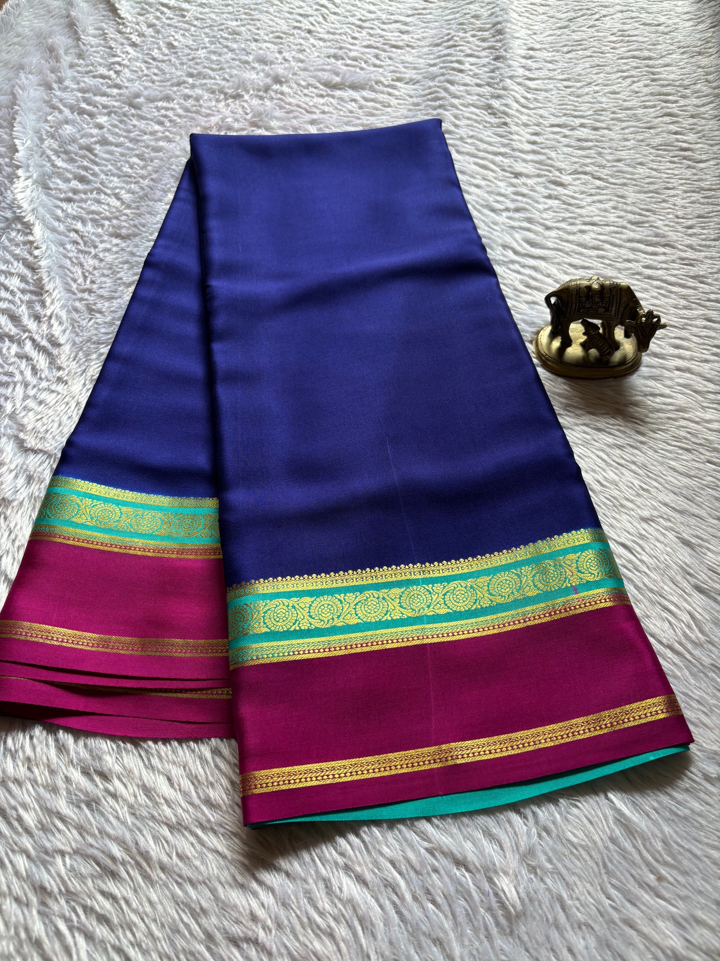 Tara (3D) : Dark blue-sea blue-rani pink
