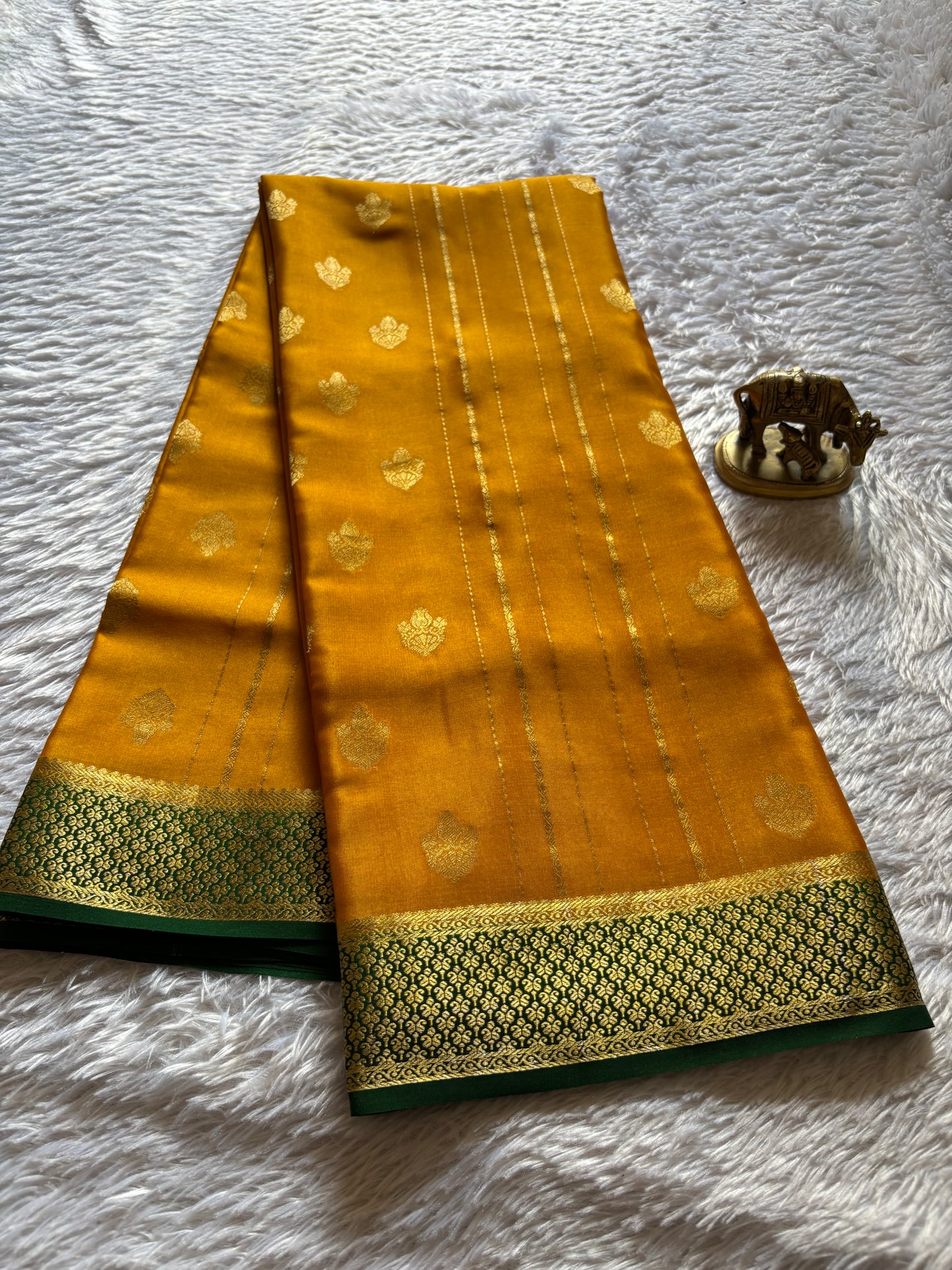 Sangeetha (2D) : Golden yellow-green