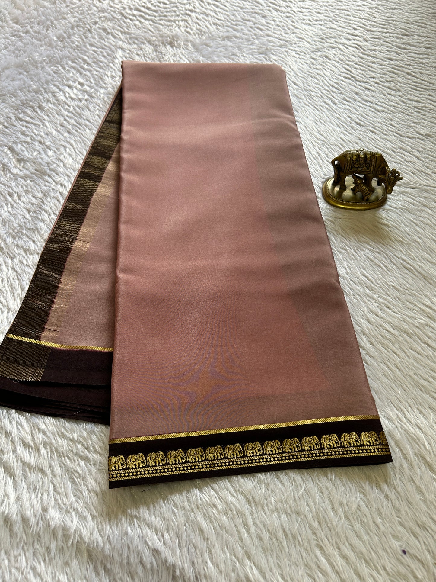 Gamani (2D) : Dusty rose-deep brown