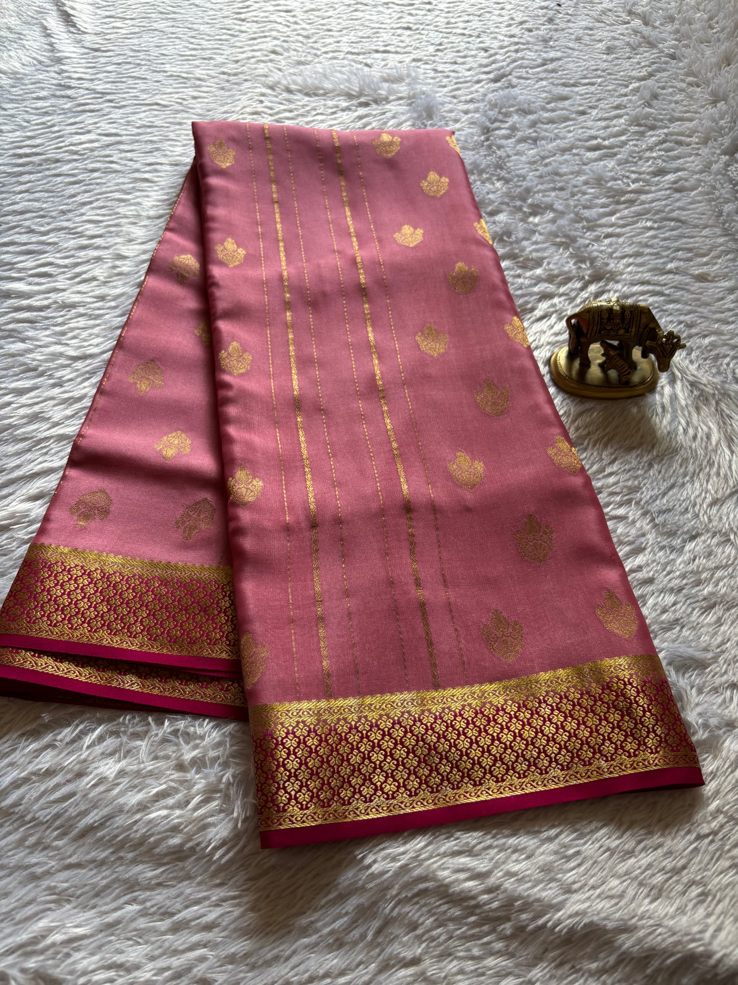 Sangeetha (2D) : Petal pink-dark pink