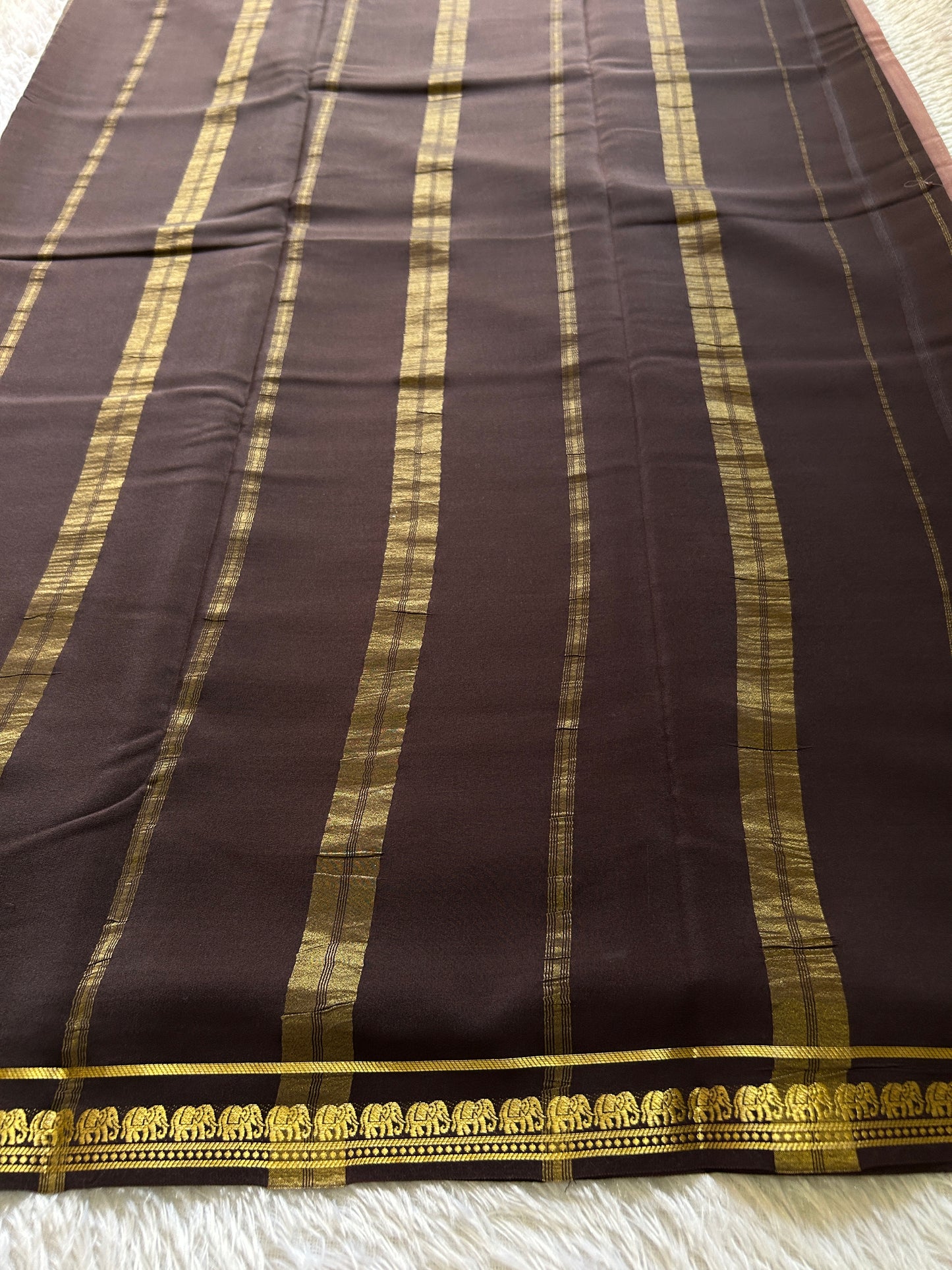 Gamani (2D) : Dusty rose-deep brown