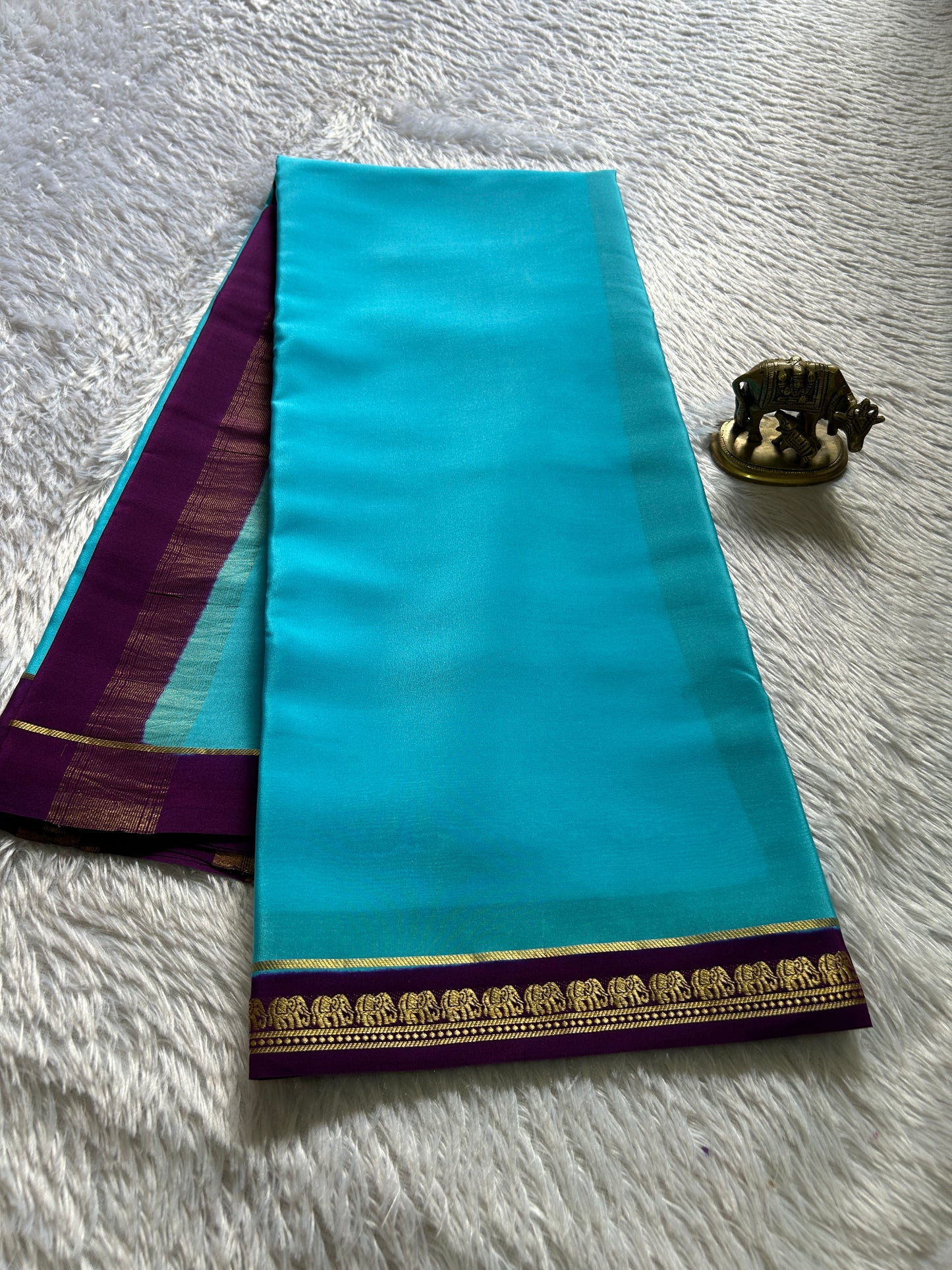 Gamani (2D) : Sky blue-dark magenta