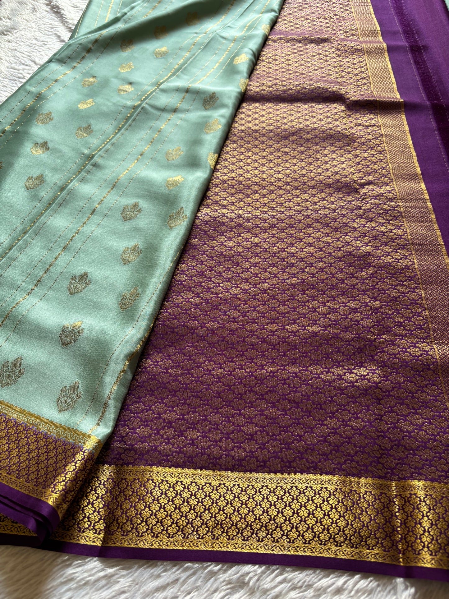 Sangeetha (2D) : Pastel mint blue-purple
