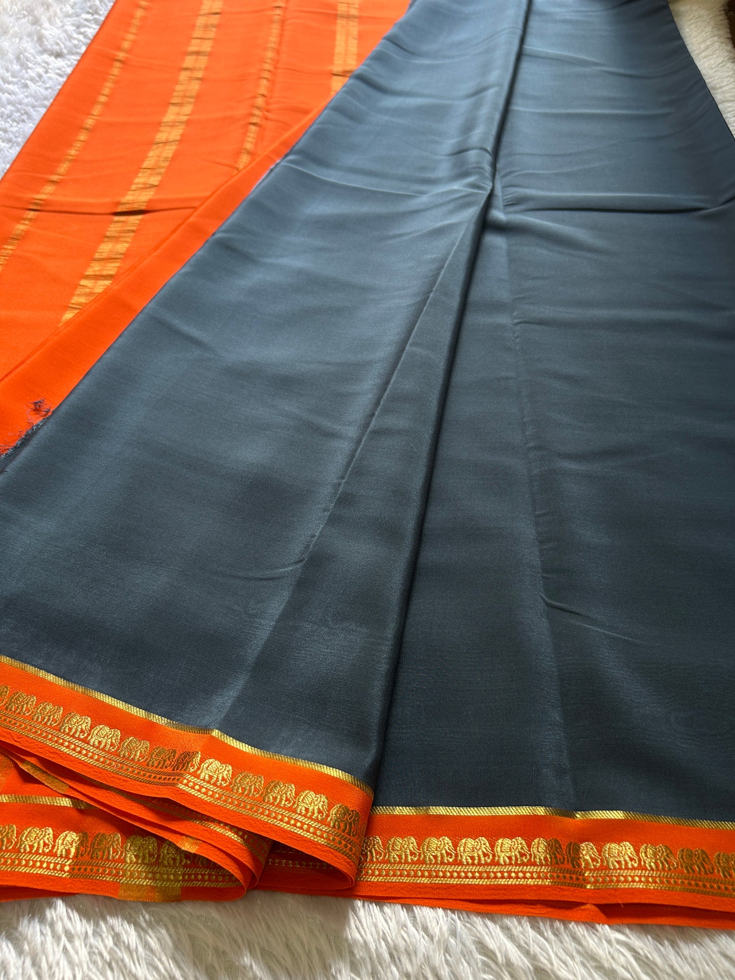 Gamani (2D) : Steel grey-orange