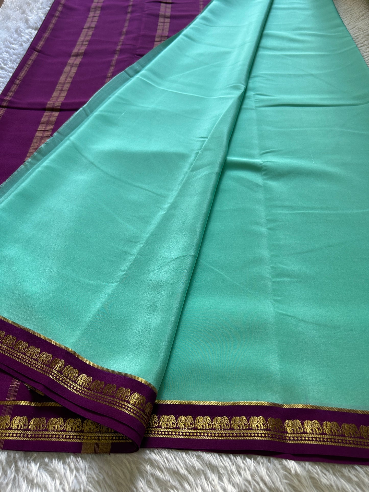 Gamani (2D) : Sea green-dark magenta
