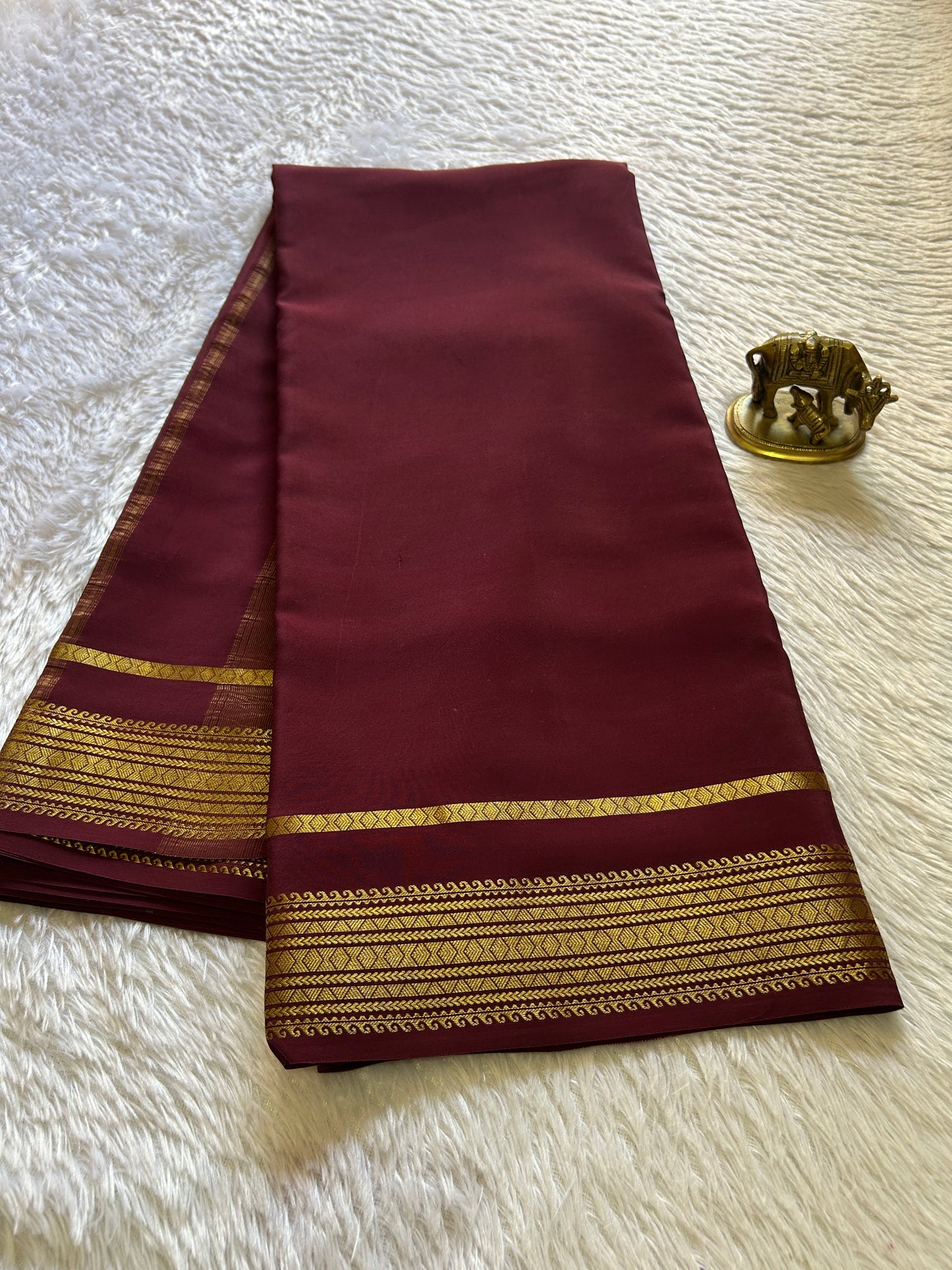Vanaja : Solid Chocolate brown
