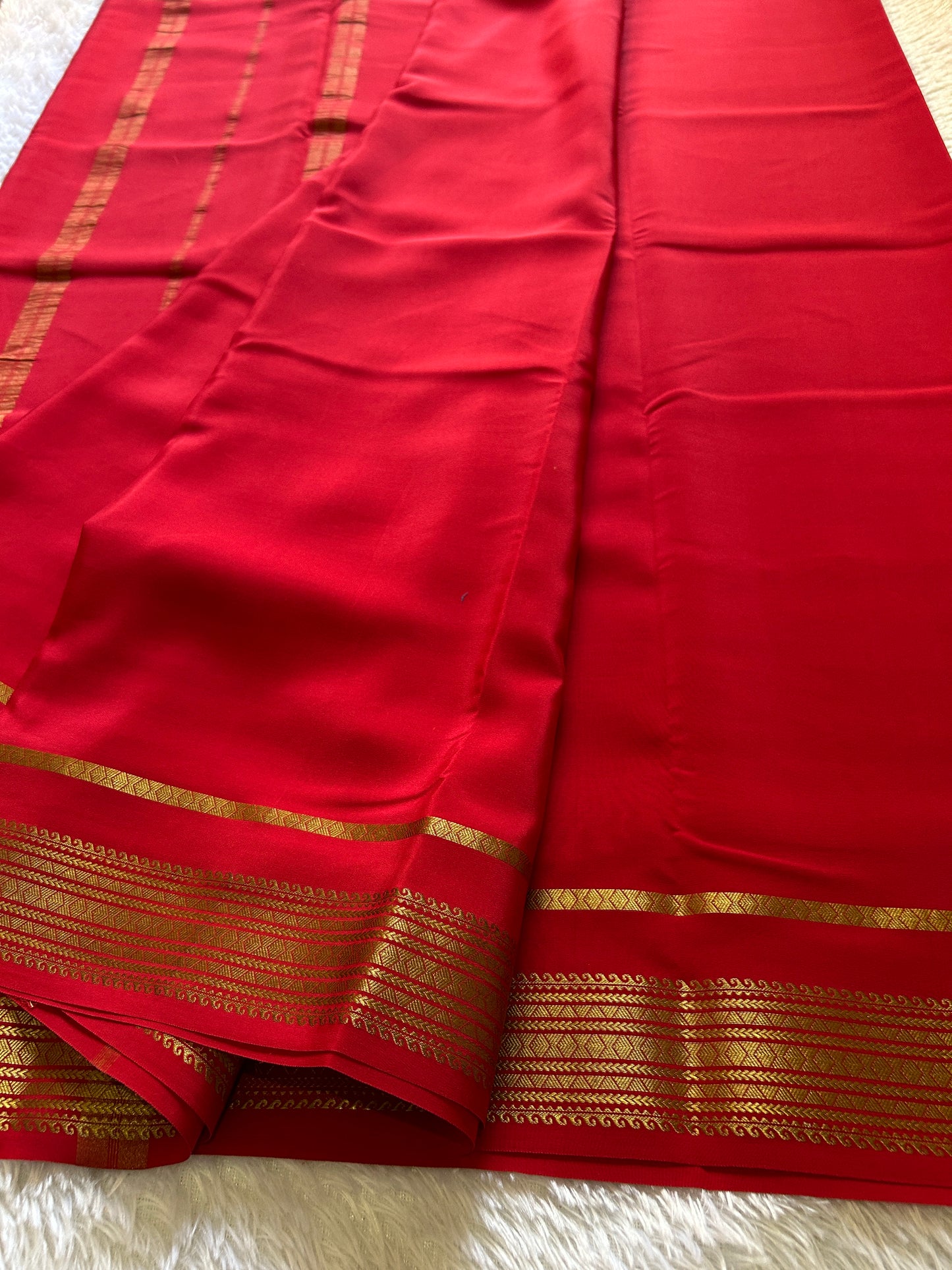 Veera : Solid Red