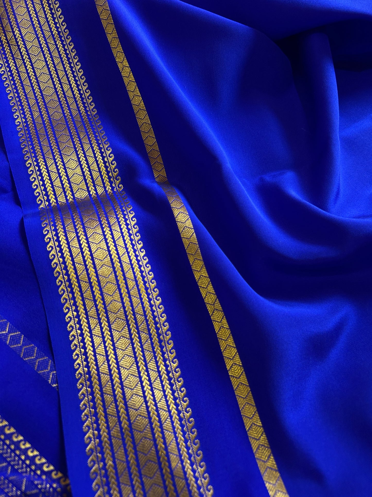 Vanaja : Solid Royal blue