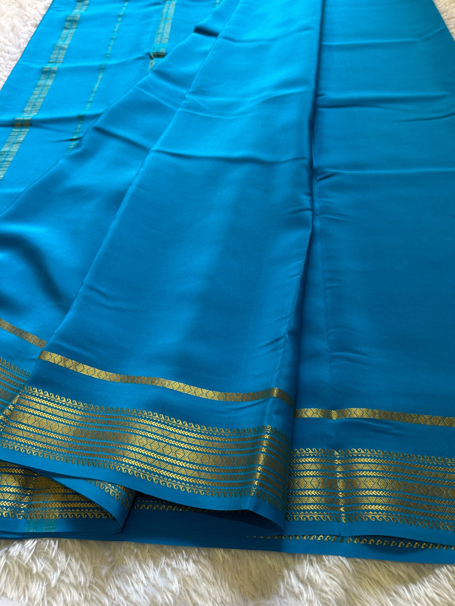 Vanaja : Solid Ananda blue