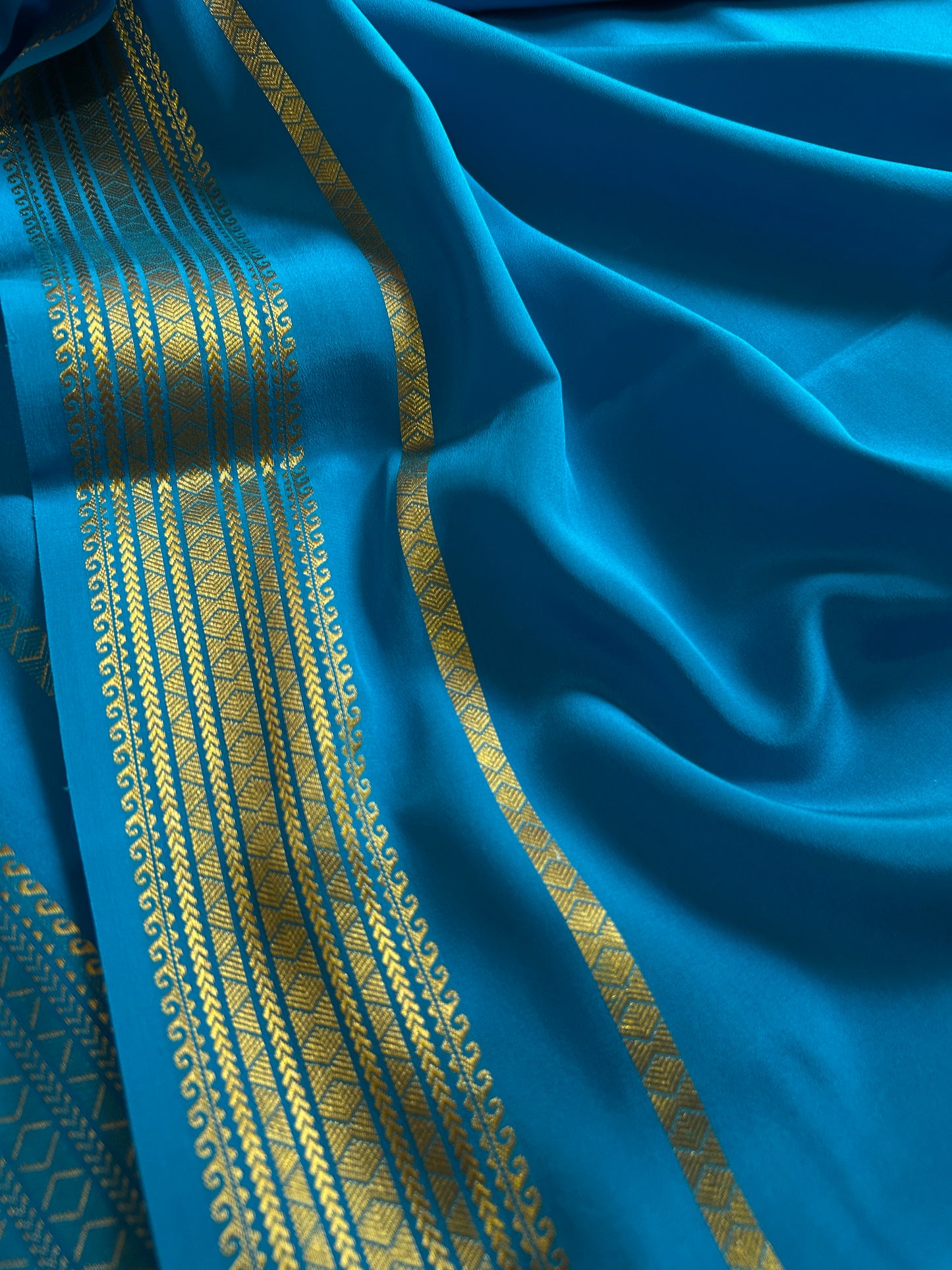 Vanaja : Solid Ananda blue