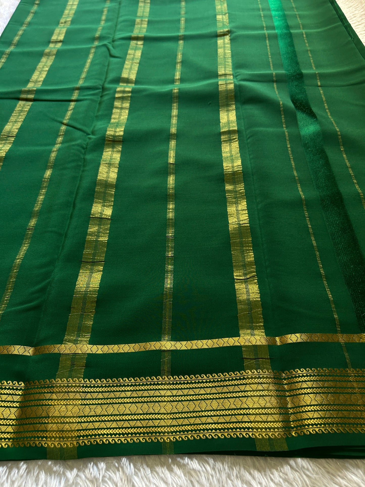 Vanaja : Solid Bottle green
