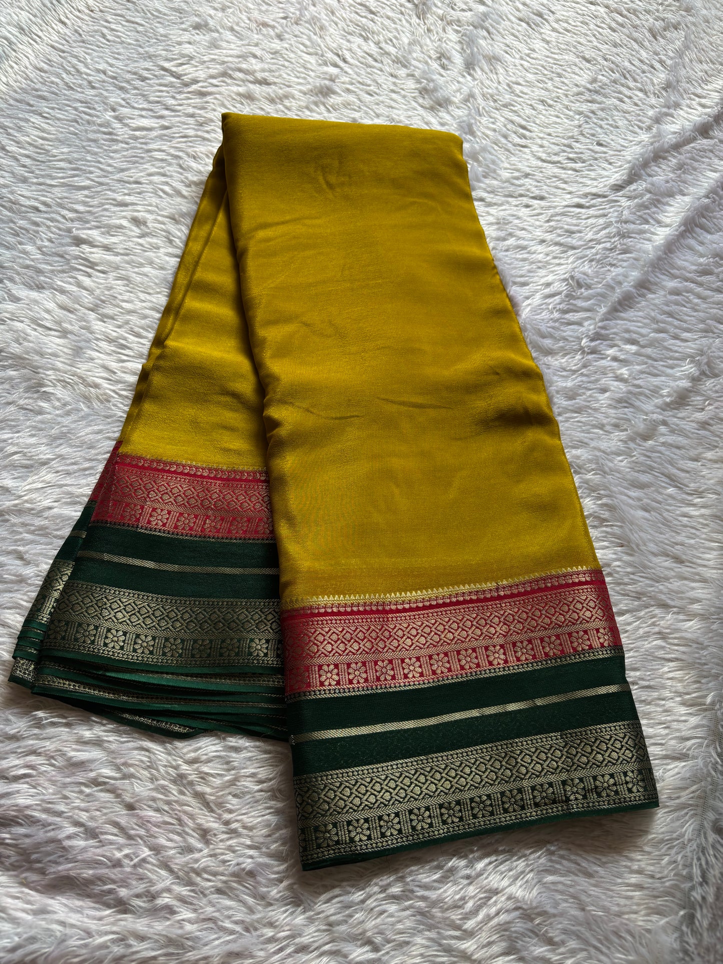 SS107 (3D) : Mustard-pink-dark green