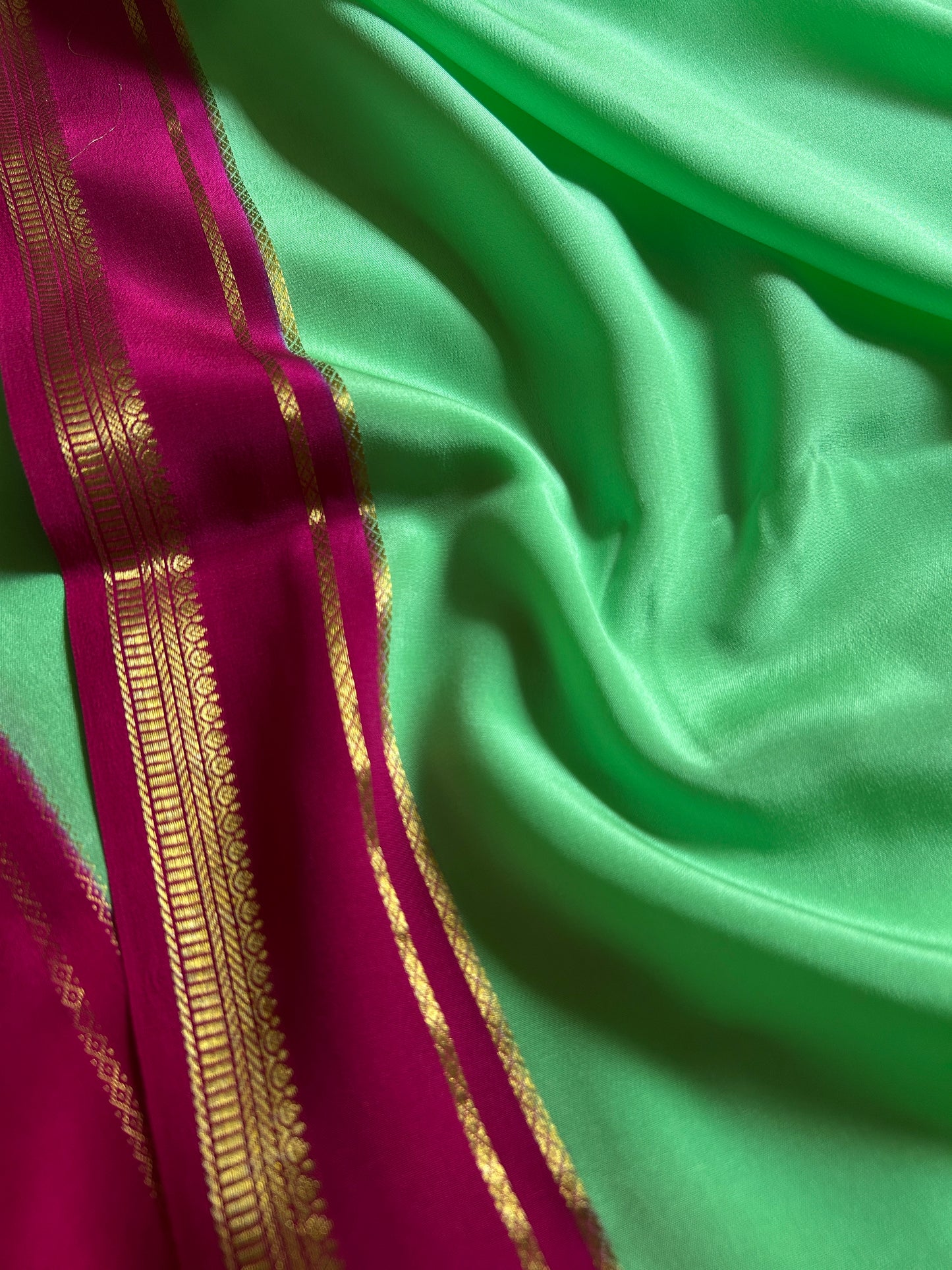 Sumathi (2D) : Mint green-rani pink