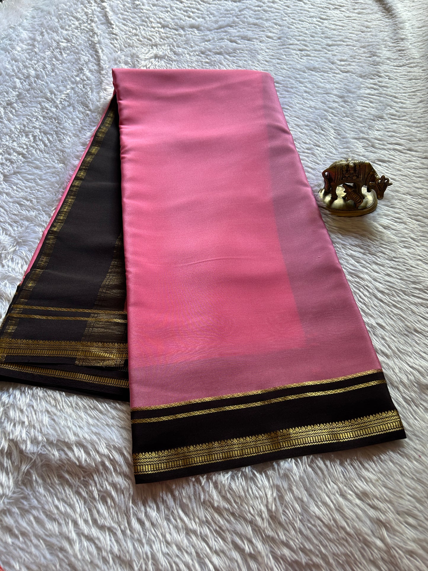 Sumathi (2D) : Light pink-black